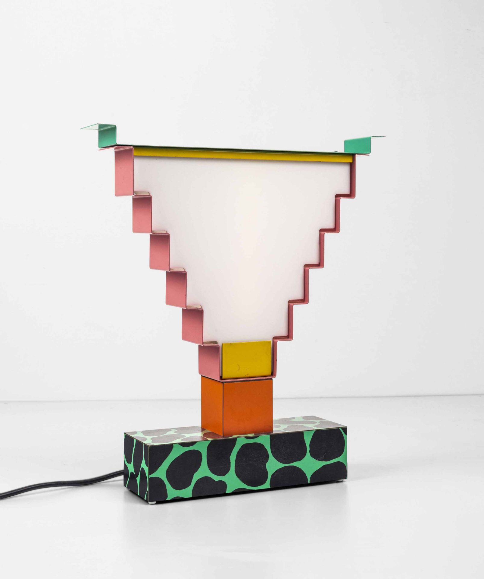 George J. Sowden e Nathalie du Pasquier Lampe mit Struktur aus Laminat, Metall u&hellip;