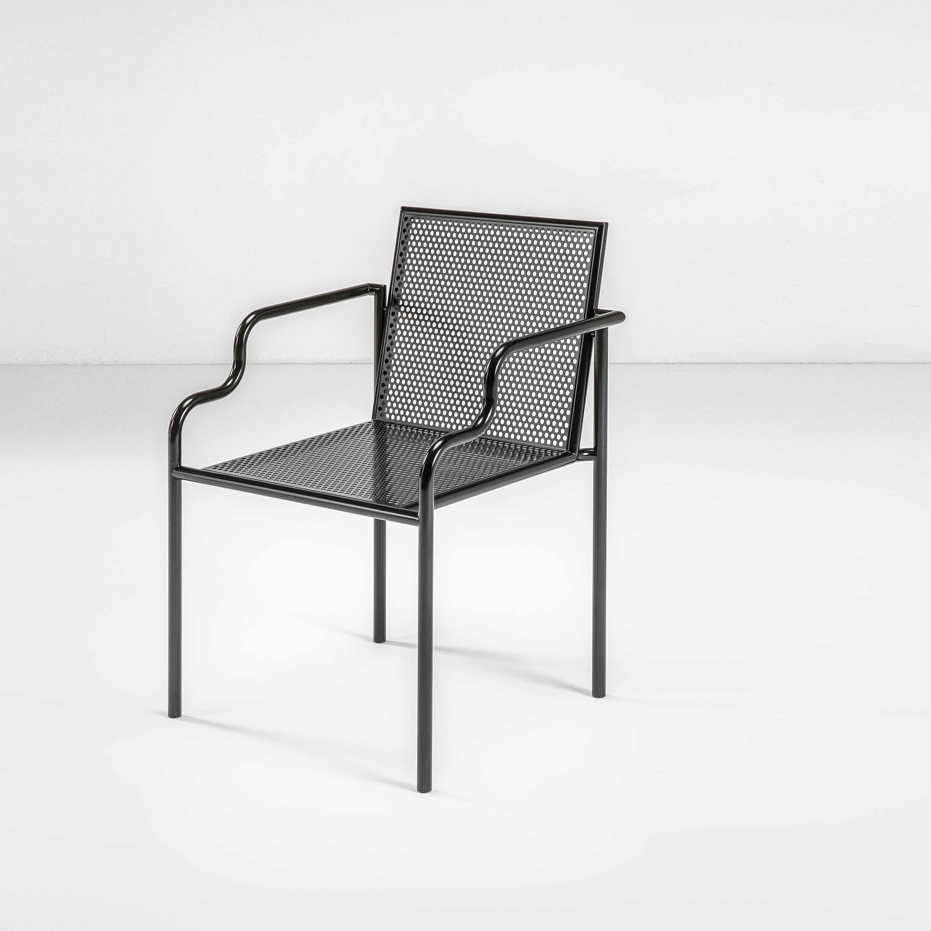 Uchida Shigeru, Chair mod. Febraury Structure with lacquered metal frame and lac&hellip;