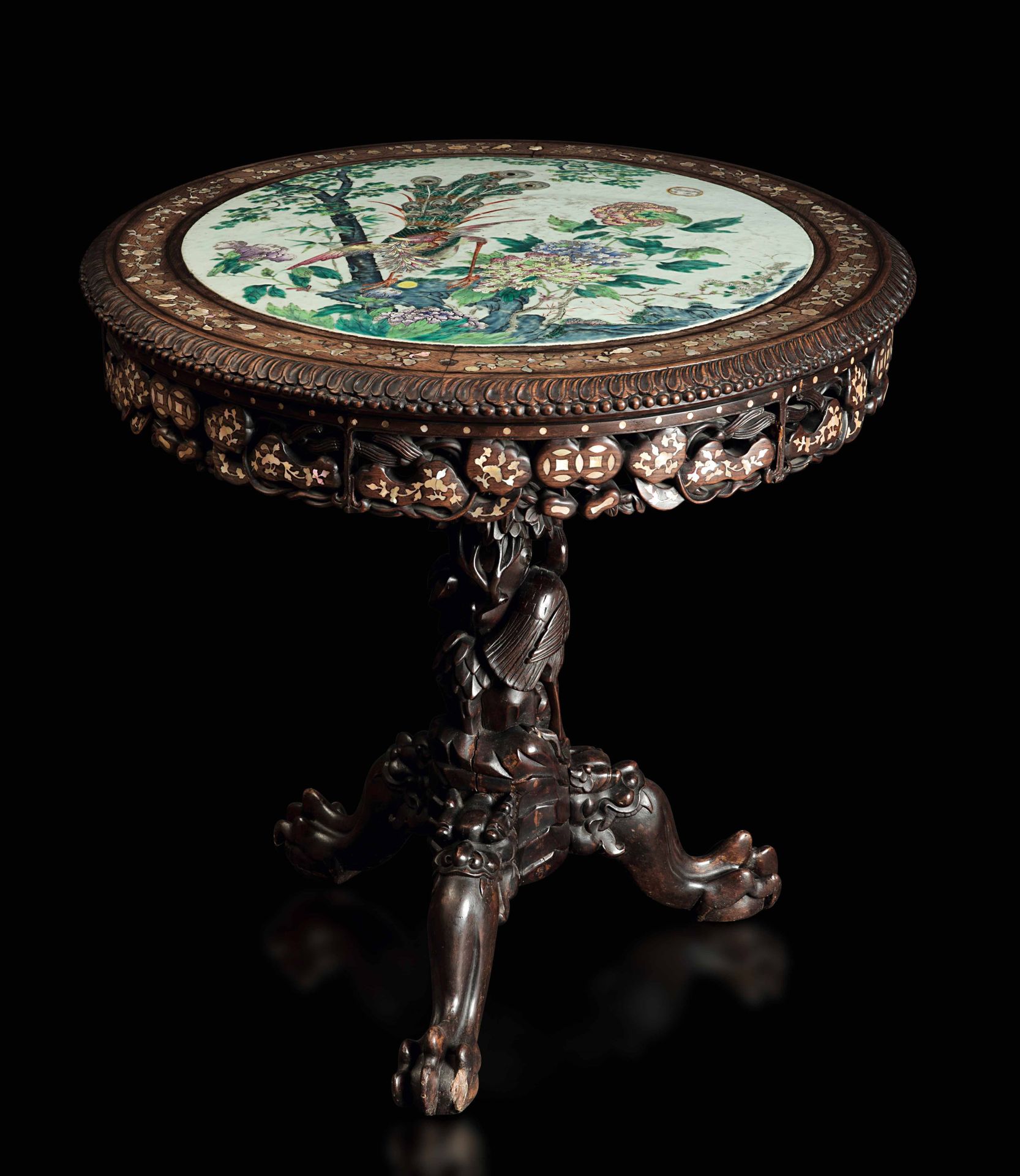 A round table, China, Qing Dynasty, 1800s Wood with mother-of-pearl inlays and a&hellip;