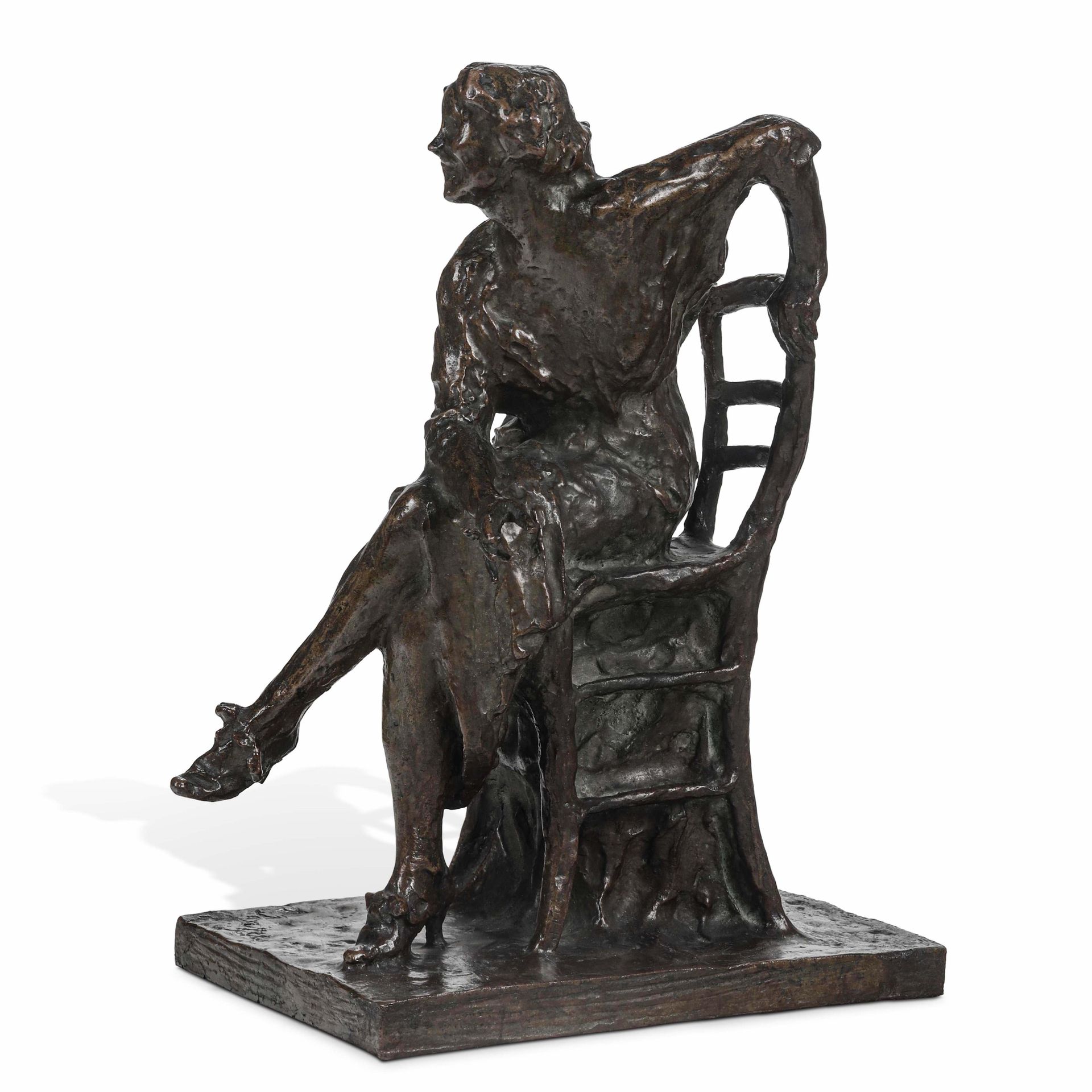 Femme assise Signature à la base H 38 cm Bronze