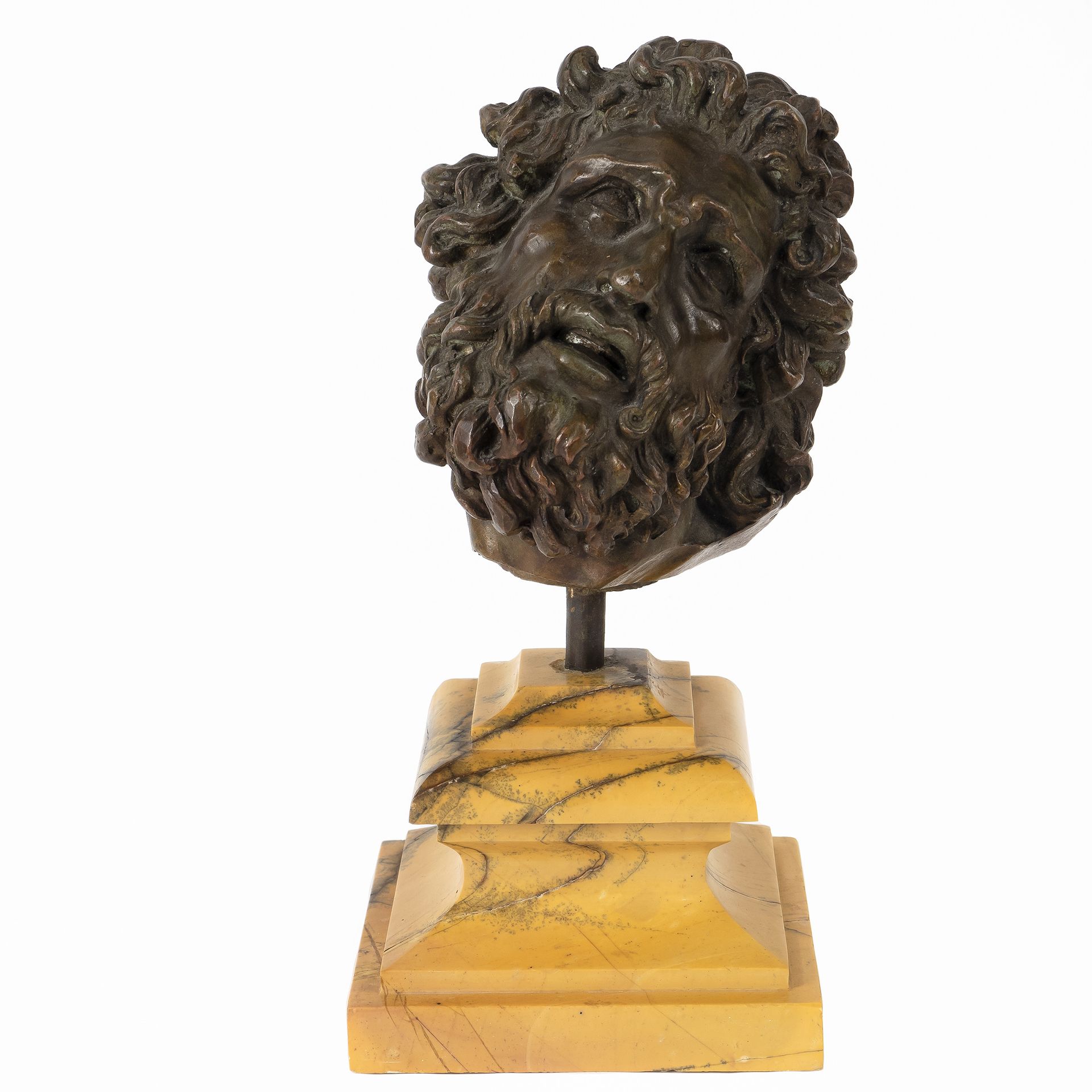 Bronze sculpture Italy, 19th-20th century h. 34 cm. Depicting the head of Laocoo&hellip;