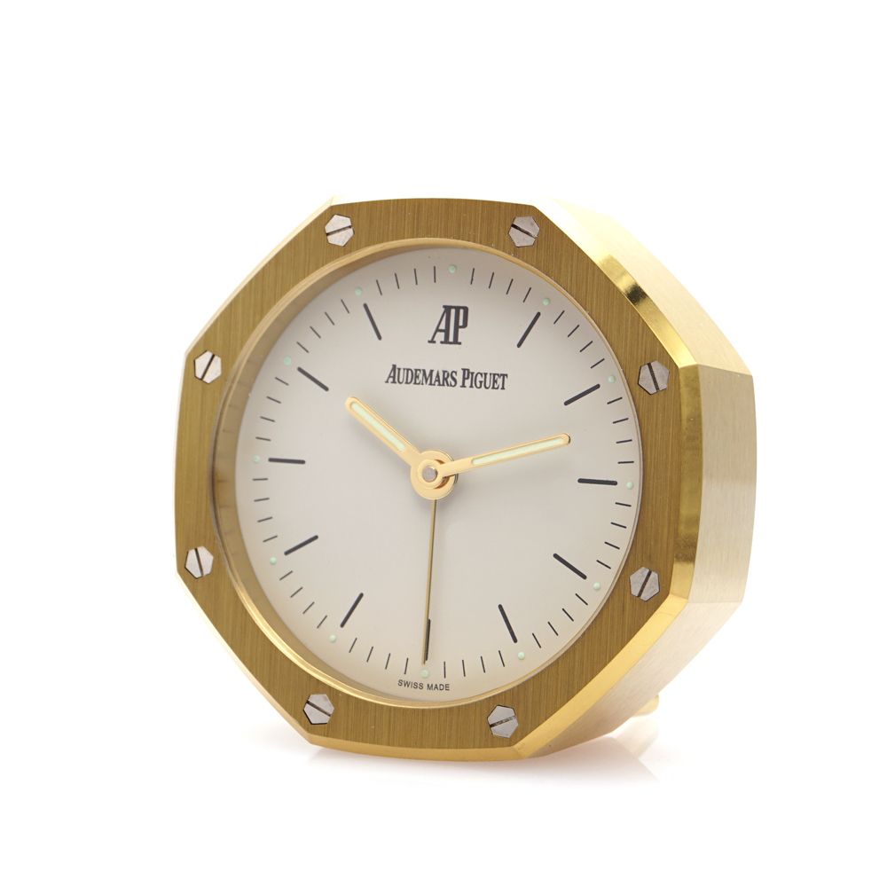 Audemars Piguet Royal Oak Pendulette, table alarm clock 2005年，6.6x6.6厘米，镀金金属八角形表&hellip;