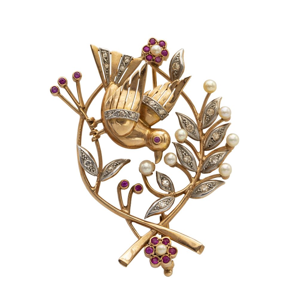 Dove shaped brooch with palm tree and flowers 1940/50年代，重量17克，14K黄金和白金，圆形红宝石，珍珠和&hellip;