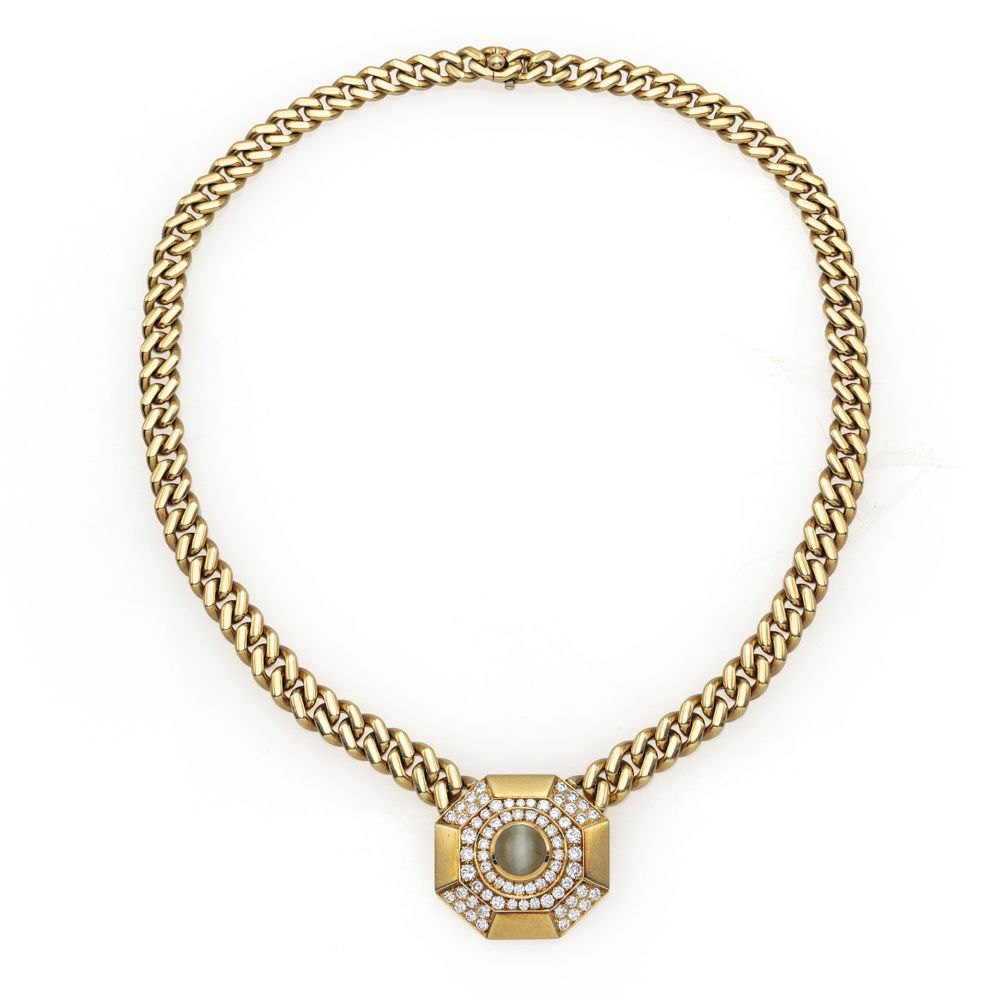 Bulgari, 18kt yellow gold groumette link necklace firmado, peso 86 gr., colgante&hellip;