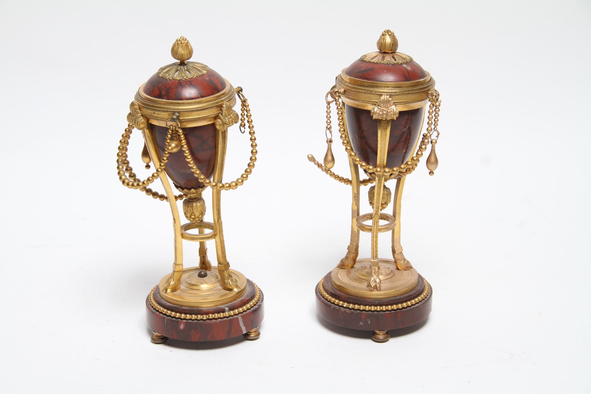 Null PAIR OF GILDED BRONZE AND GRIOTTE MABRE CASSOLETTES FORMING TORCHES. (WOUND&hellip;