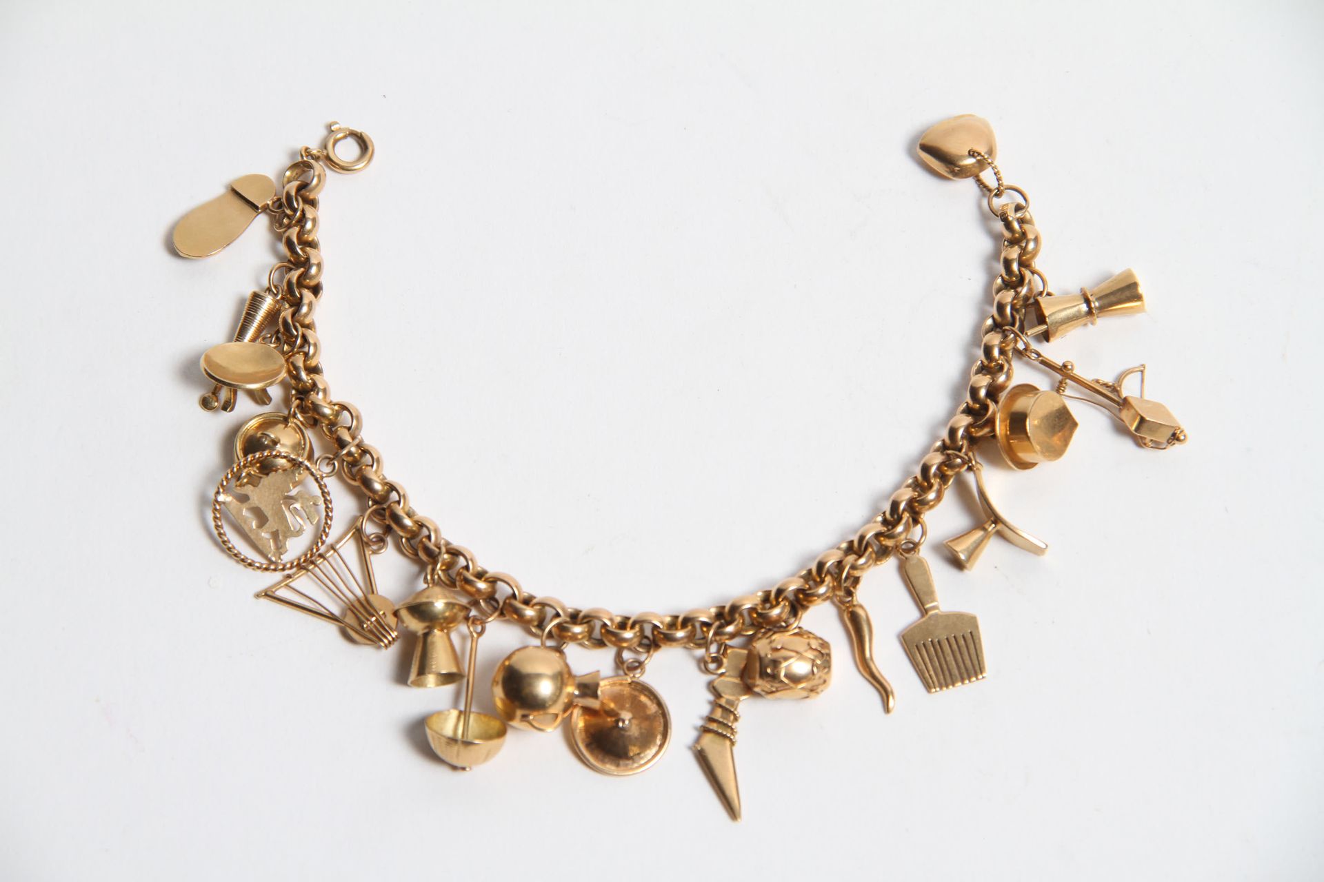 Null BRACELET IN GOLD 750°/ooo SET WITH MANY BRANDS (36,5 grs)