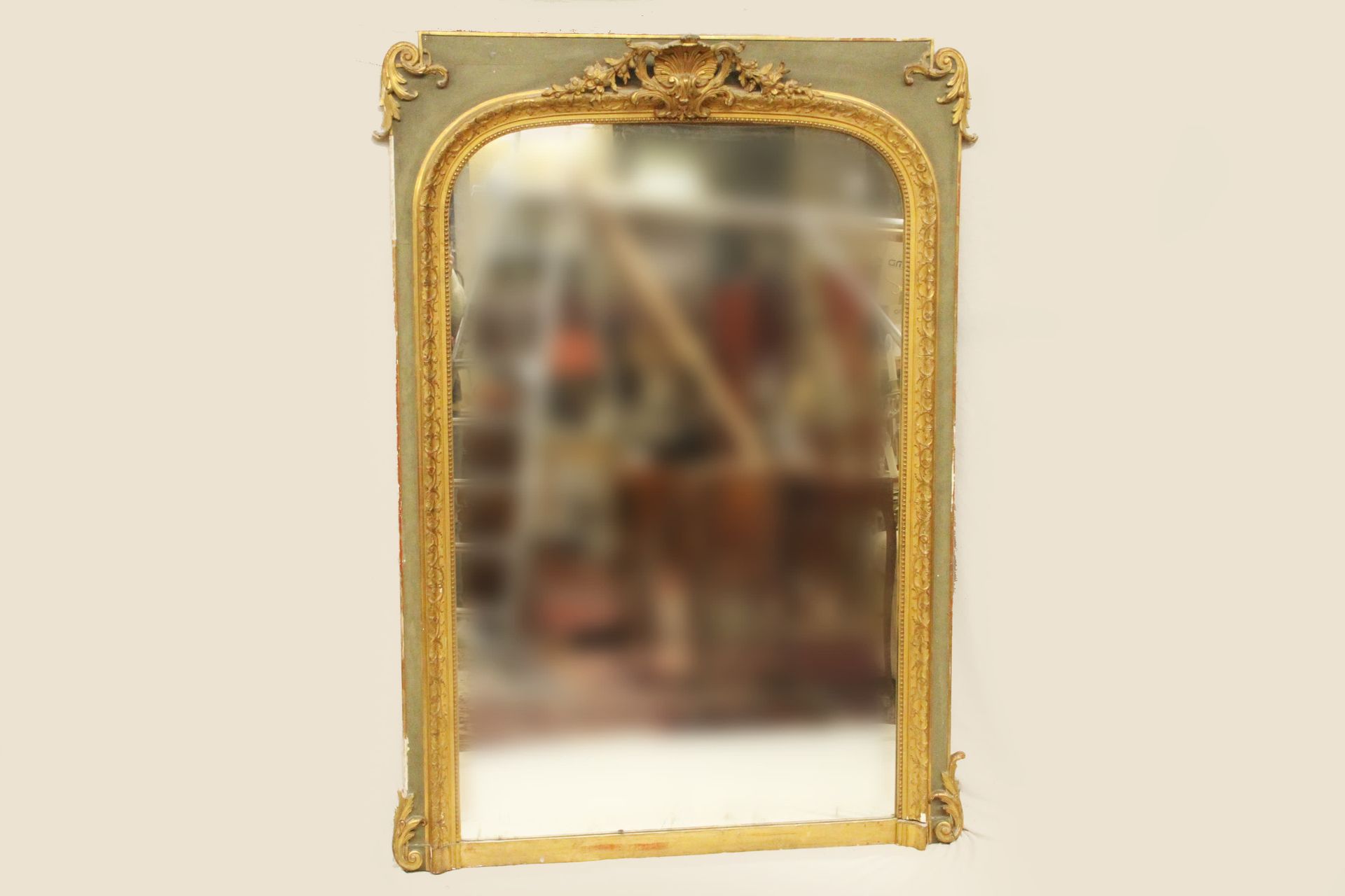 Null REGENCE STYLE MIRROR IN WOOD AND GOLDEN STUC, H 162 x 116 cm