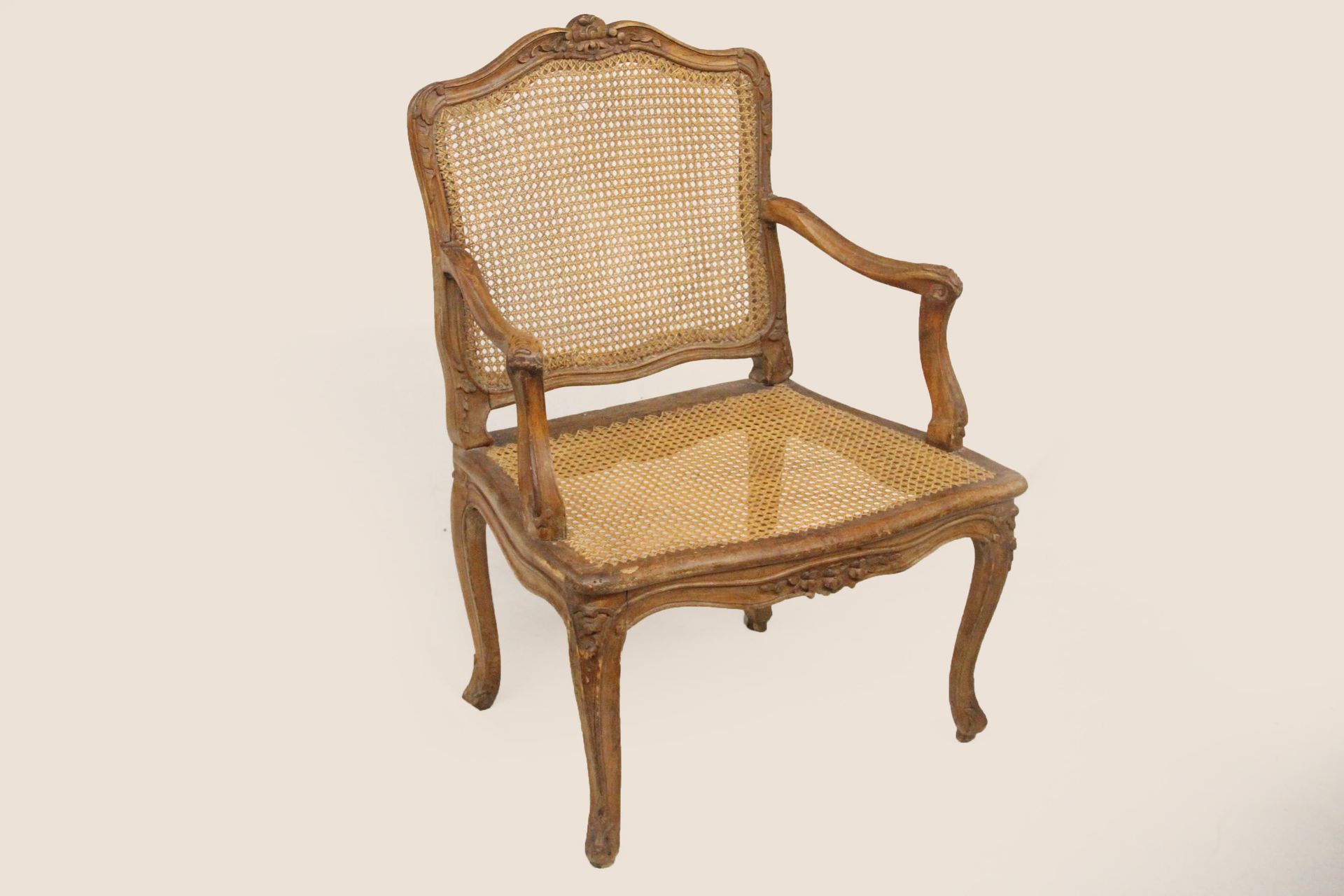 Null LOUIS XV PERIOD CANE ARMCHAIR WITH FLAT BACK IN BEECH (ACCIDENT TO THE CANE&hellip;