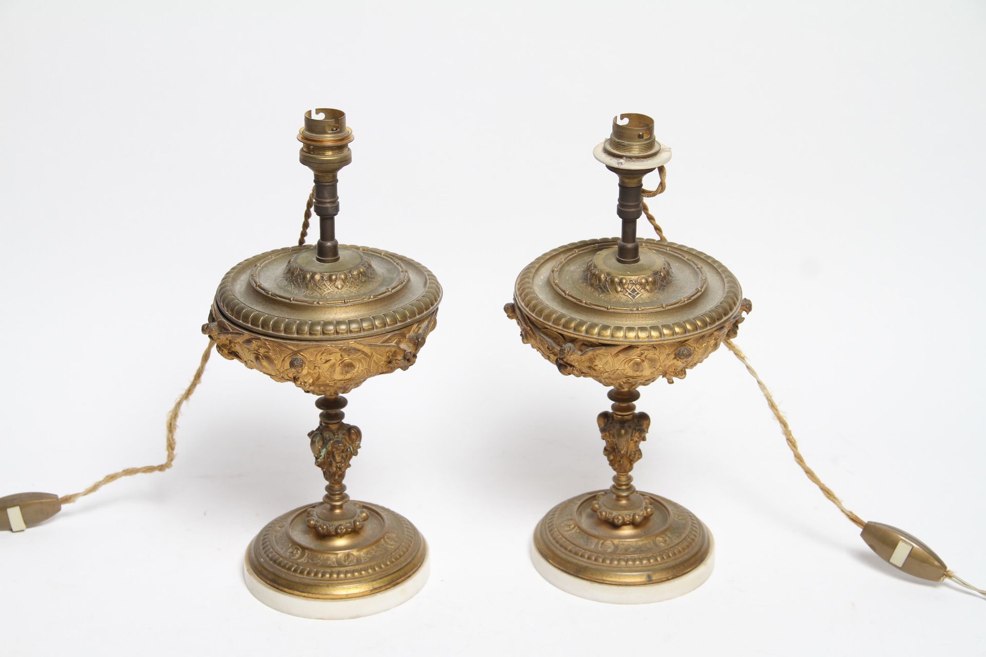 Null PAIR OF GILDED BRONZE CASSOLETTES IN THE STYLE OF THE RENAISSANCE. TRANSFOR&hellip;