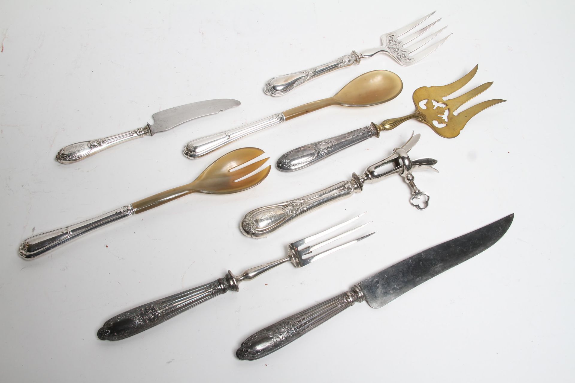 Null SILVER CUTLERY SET, SILVER SALAD SET, SILVER CHEESE KNIFE AND THREE OTHER S&hellip;