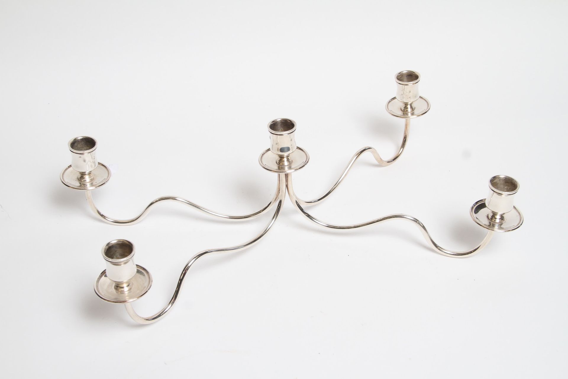 Null SILVER METAL CENTERPIECE FORMING FIVE-BRANCH CANDLESTICKS