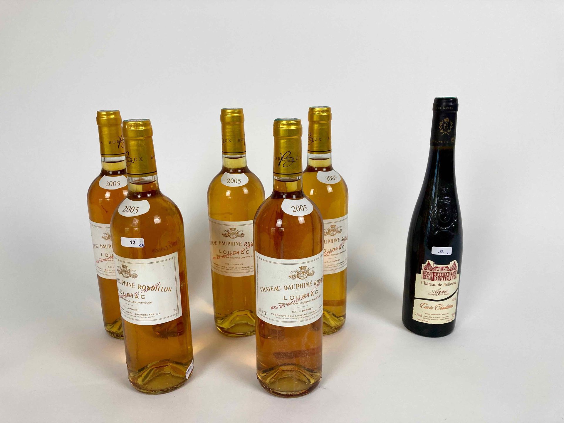 BORDEAUX (LOUPIAC) Château Dauphiné-Rondillon 2005 (blanc), cinq bouteilles [mi-&hellip;