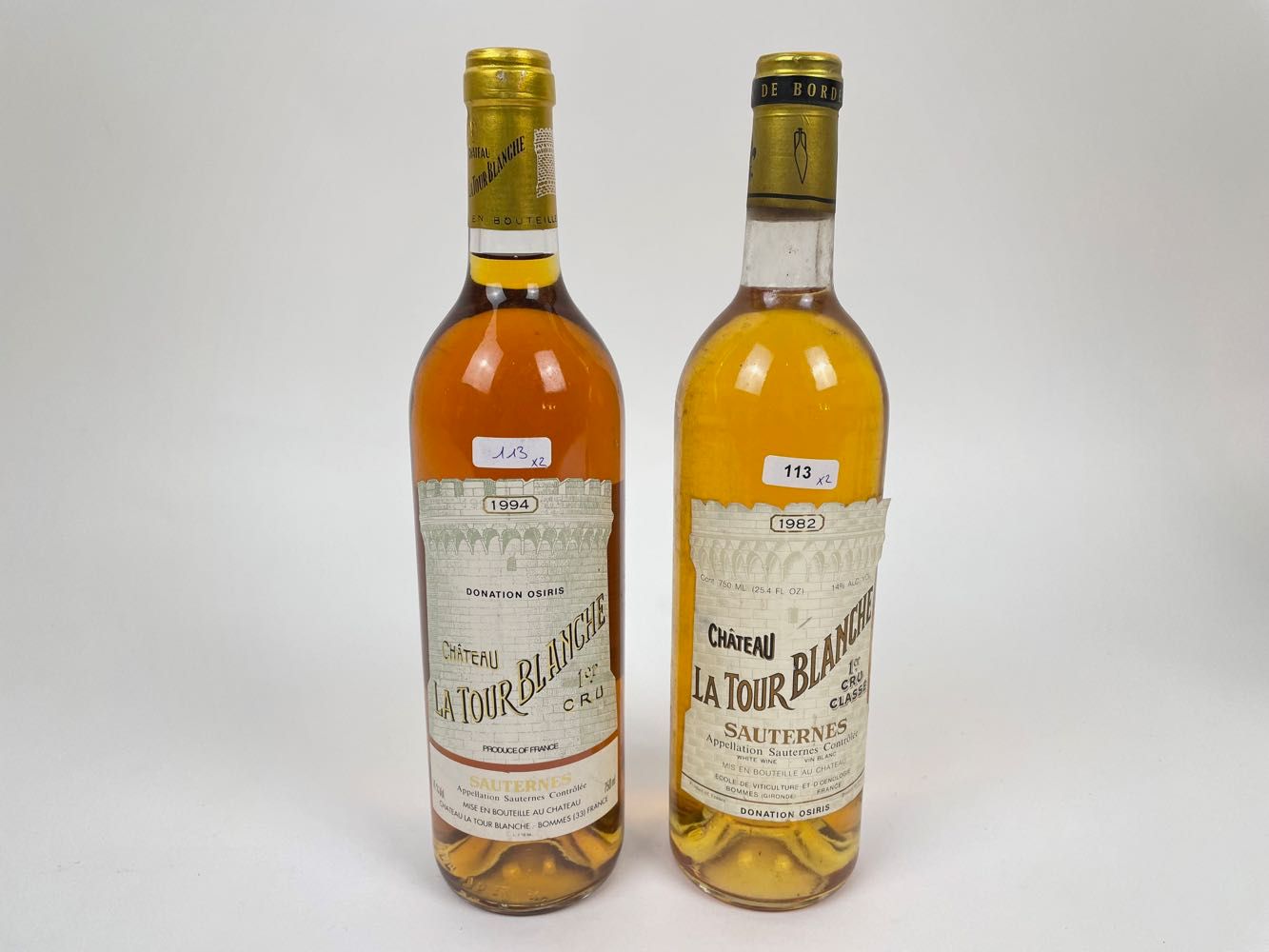 BORDEAUX (SAUTERNES) Château La Tour blanche, 1er grand cru classé 1982 und 1994&hellip;