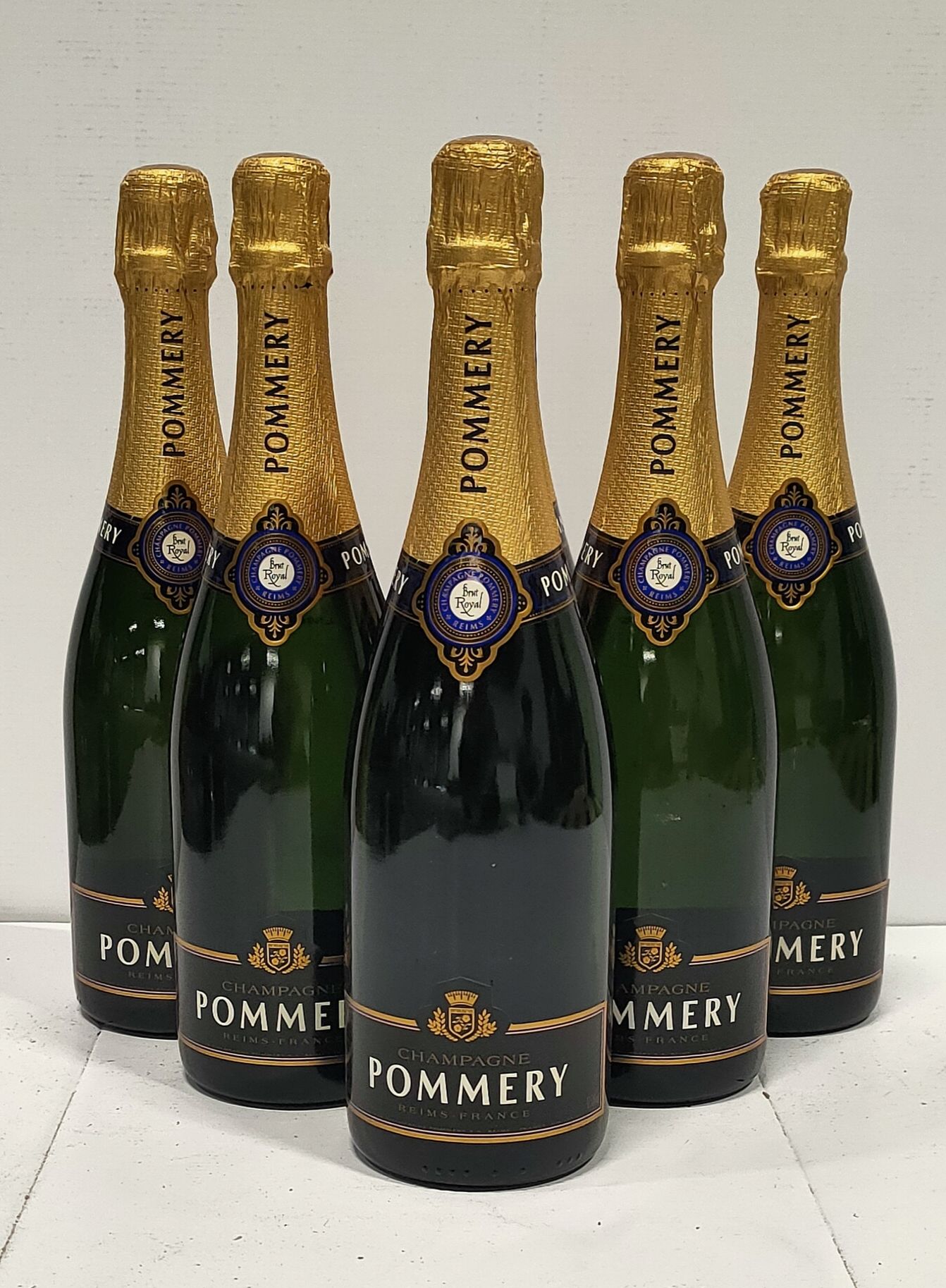 Null 6 Flaschen

CHAMPAGNE " Brut Royal " - Pommery