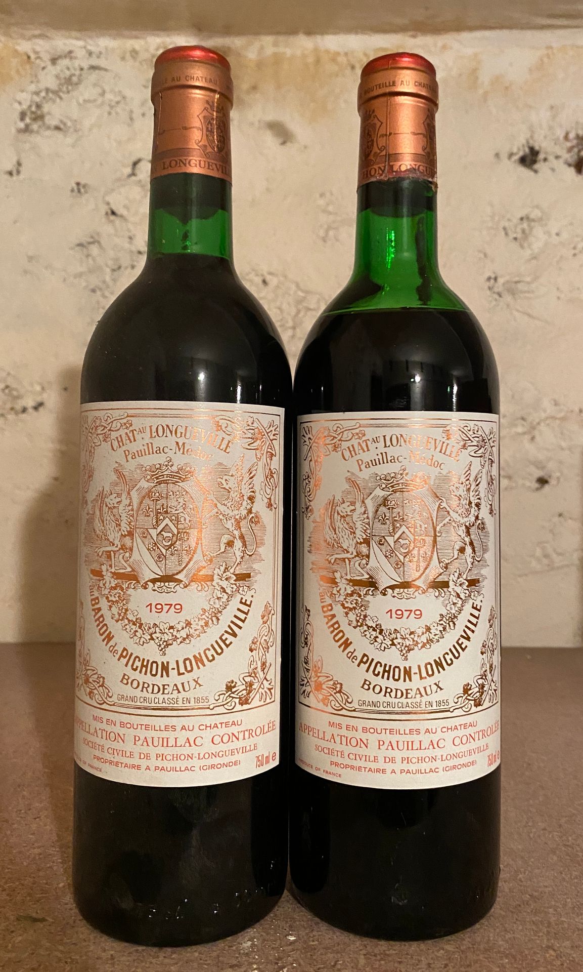 Null 2 bottles Château PICHON LONGUEVILLE au BARON - 2nd GCC Pauillac 1979 1 bas&hellip;