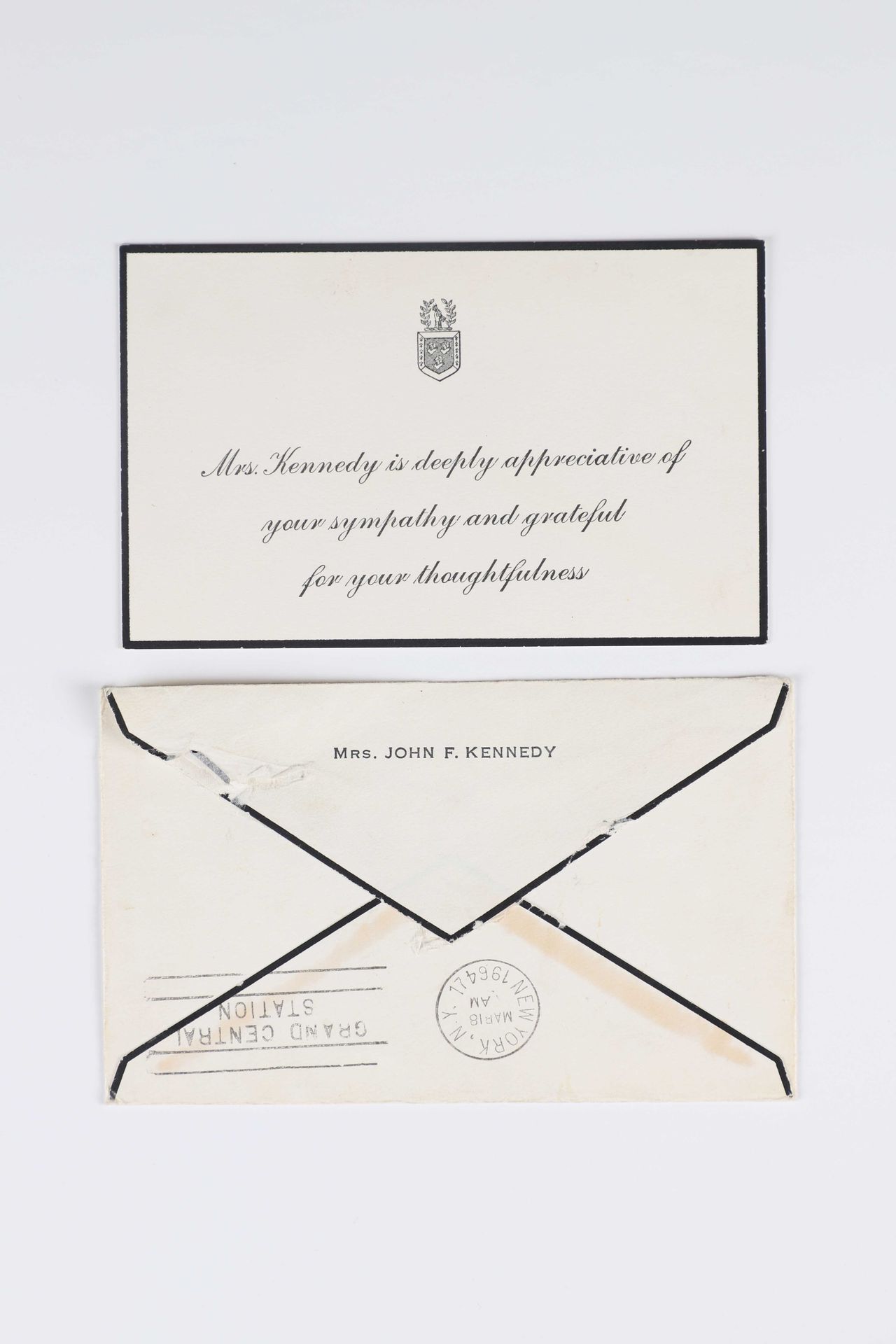 Null Jackie KENNEDY
(Jacqueline BOUVIER, known as)
Card printed in English
"Mrs &hellip;