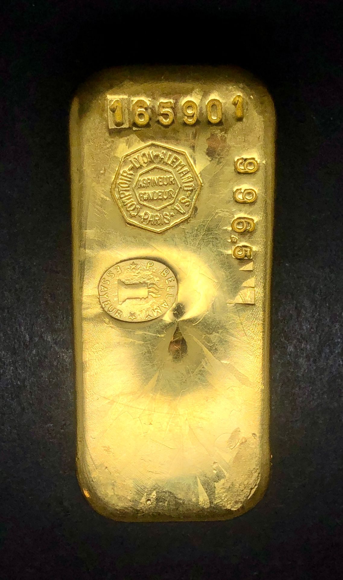 Null A gold bar n°165901 with its B.E. LYON-ALEMAND SA (torn) dated 13/12/1957