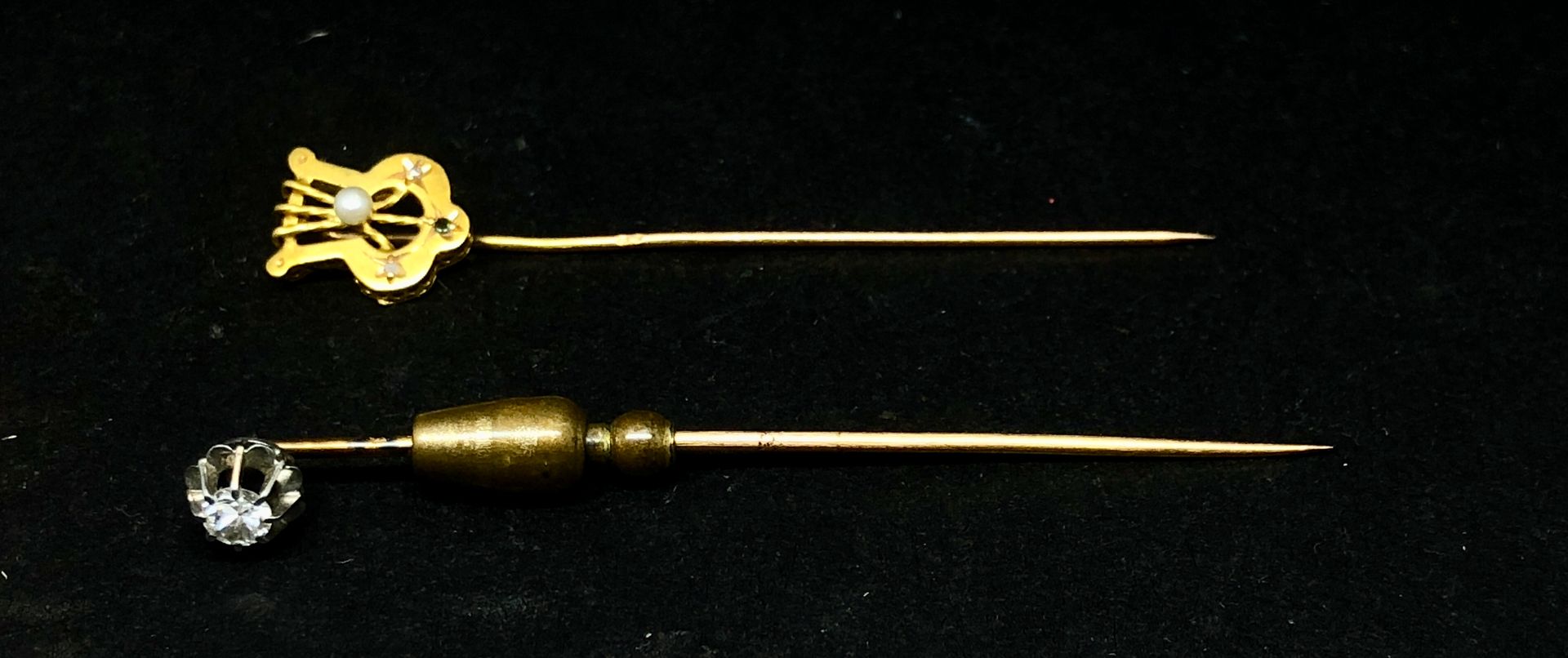 Null Set of 2 18K yellow gold tie or scarf pins, one featuring a lyre motif with&hellip;