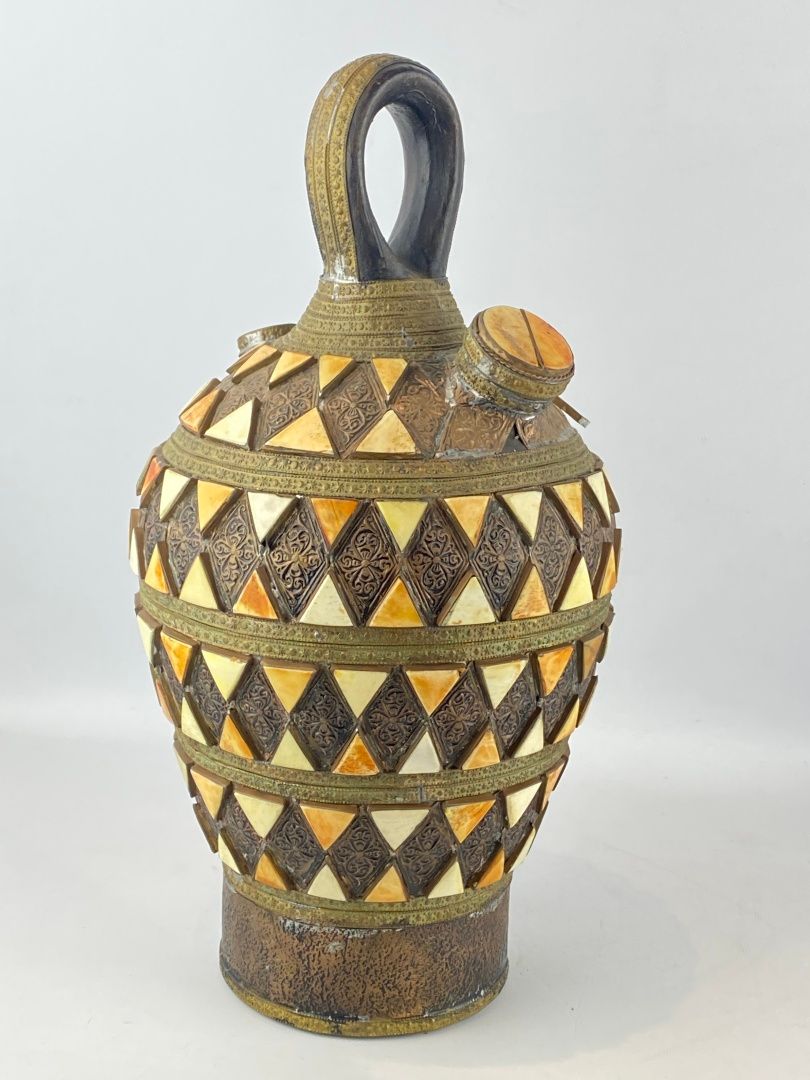 Null ÁFRICA DEL NORTE Clavija de cerámica patinada con placas de hueso manchadas&hellip;