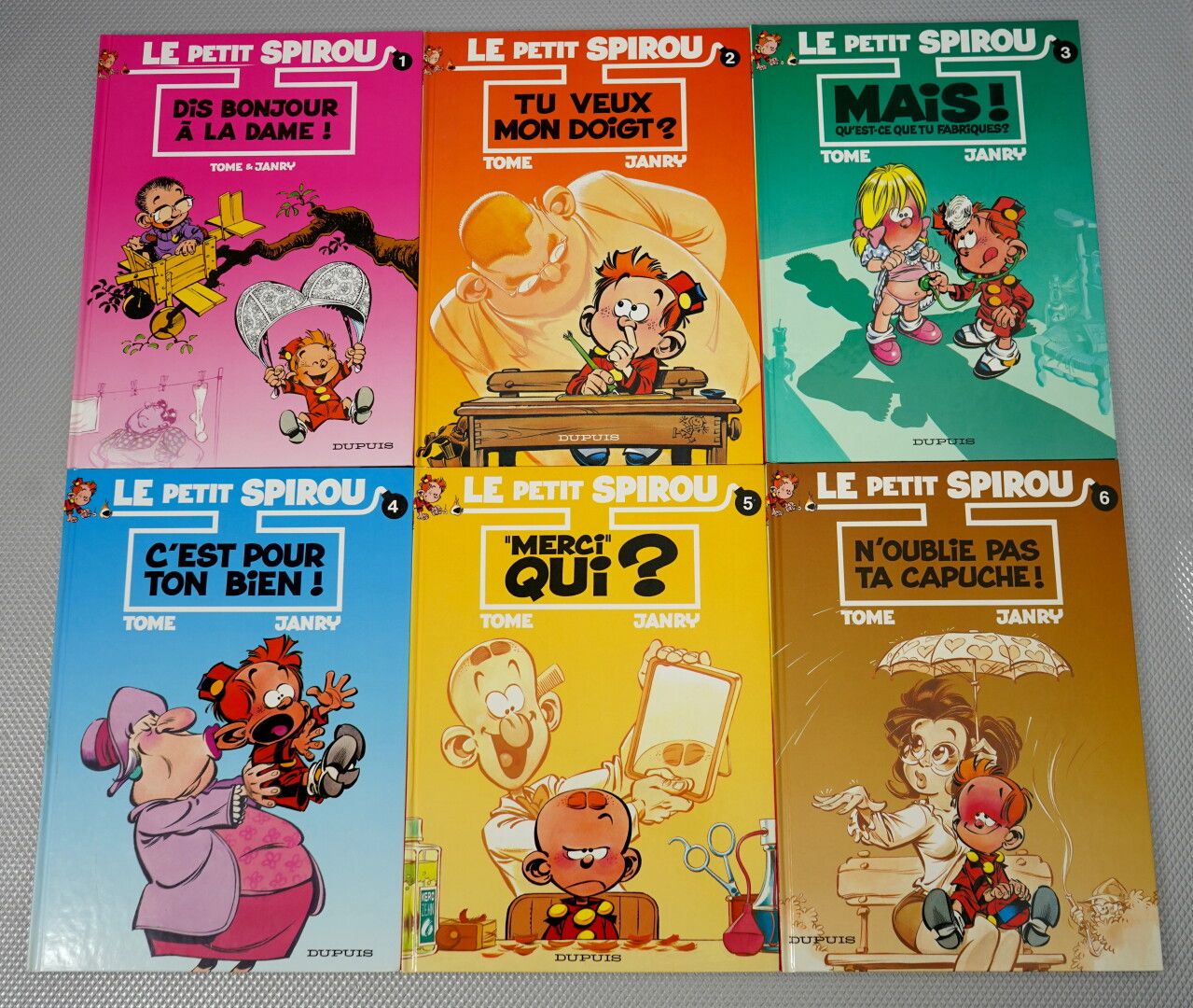 Null THE LITTLE SPIROU: 16 álbumes de tapa dura.



Volúmenes 1 a 16 de la travi&hellip;