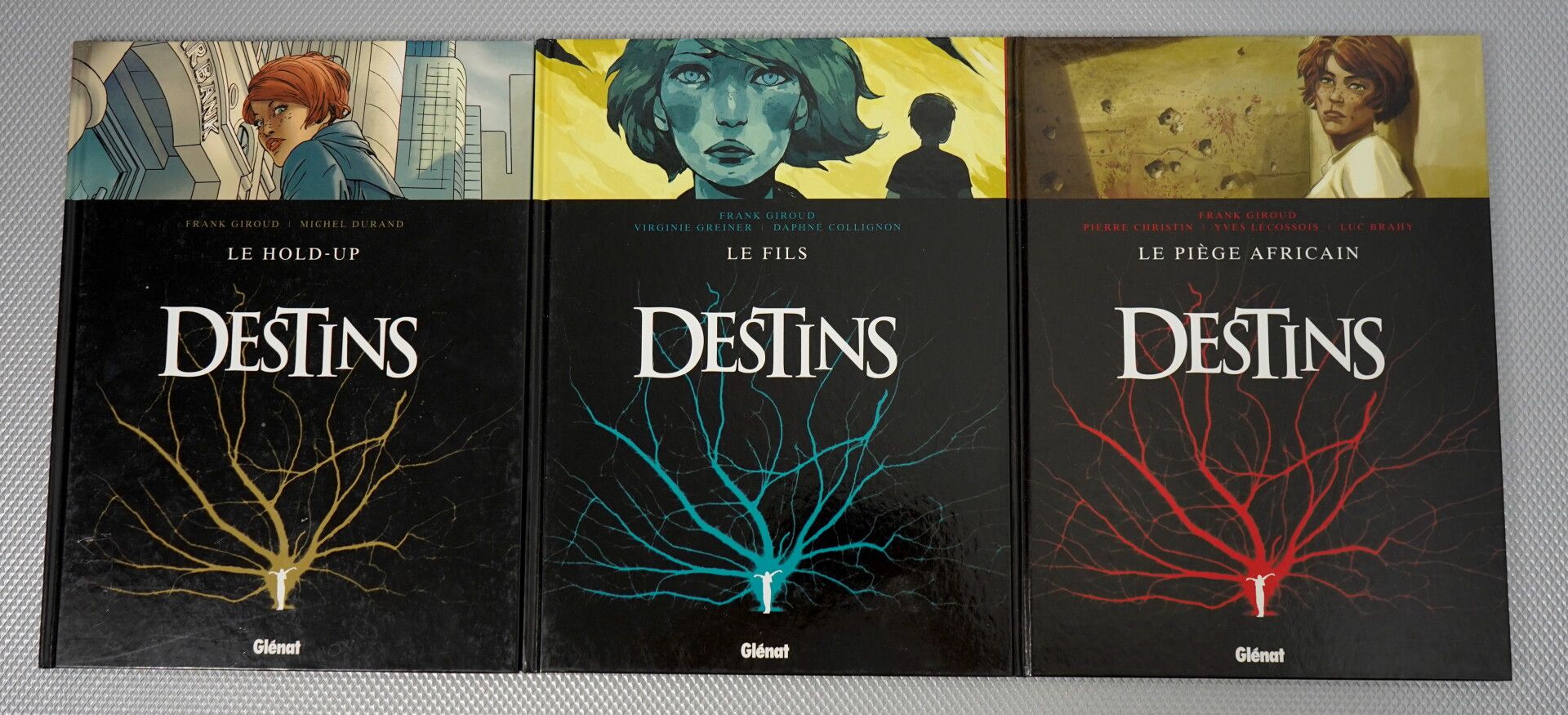 Null DESTINS : 9 hardback albums.



Volumes 1 to 9