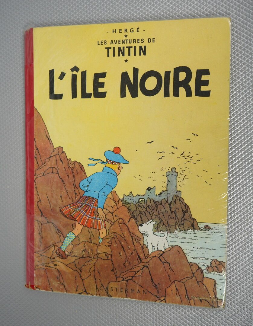 Null L'Île noire. 1954. 4ème plat B9. Dos toilé rouge. Papier de garde bleu fonc&hellip;