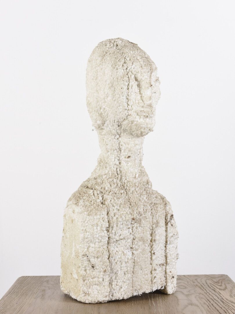 Null Vincent GONZALEZ (1928-2019)

Bust of a woman, 

Composition in polystyrene&hellip;