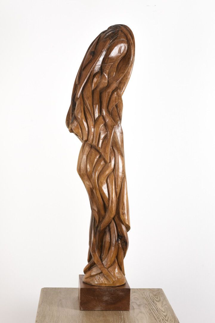 Null Vincent GONZALEZ (1928-2019)

Carved oak maternity, 

H : 106cm ; W : 25 cm