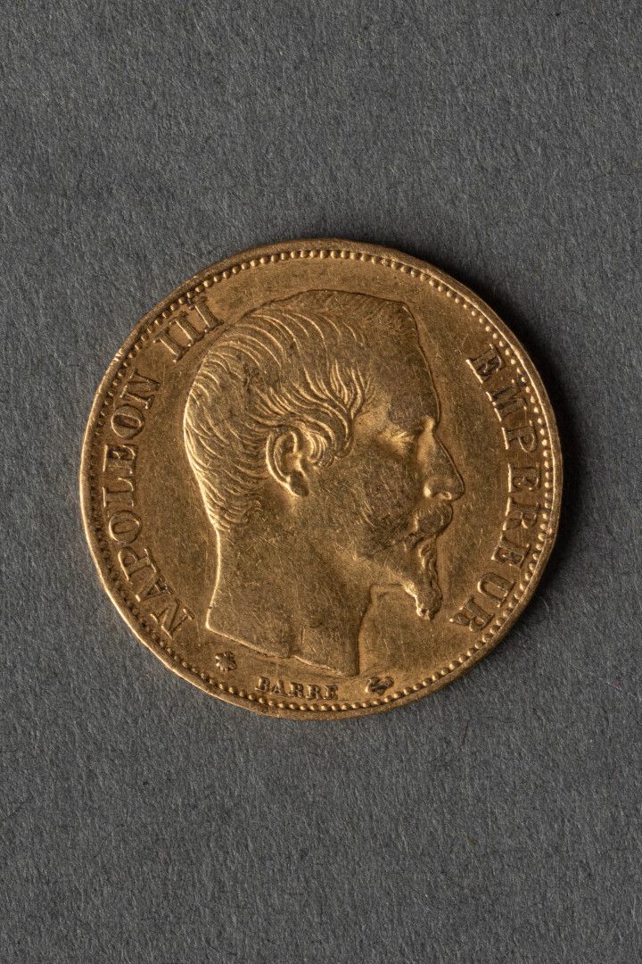 Null Pièce de 20 francs en or jaune, Napoléon III, 1860

Poids : 6 grammes