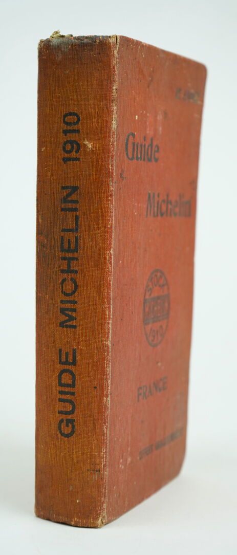 Null Guide MICHELIN - 1910 (11ème année). 



18,5 par 10 cm. Reliure d'éditeur.&hellip;