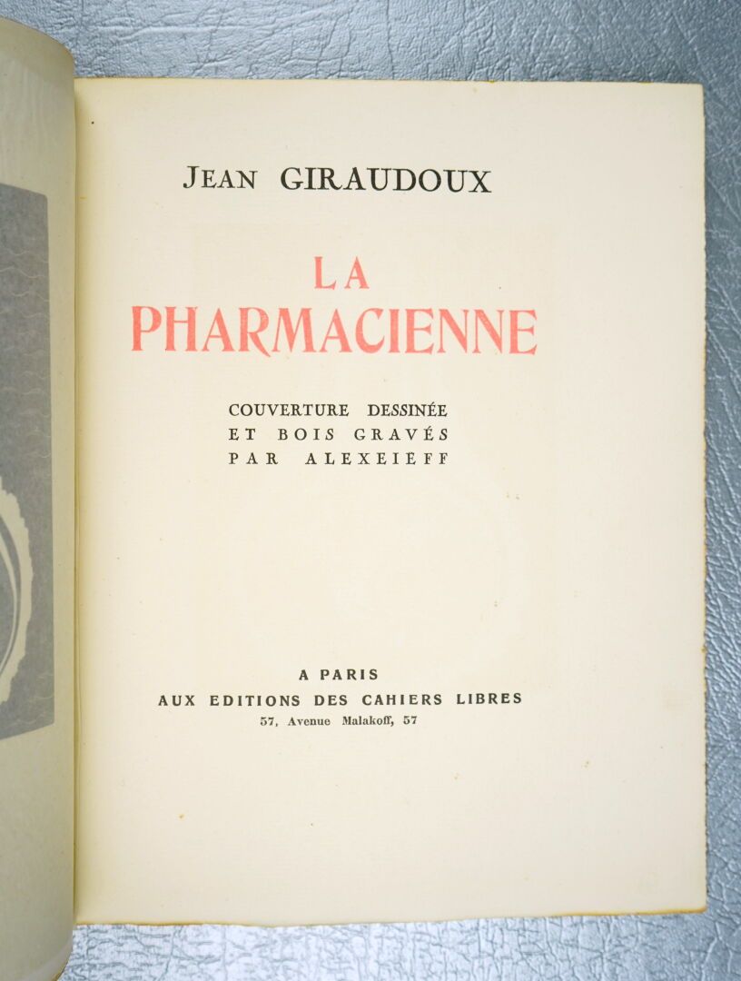 Null GIRAUDOUX (Jean) : La Pharmacienne. Couverture dessinée et bois gravés par &hellip;