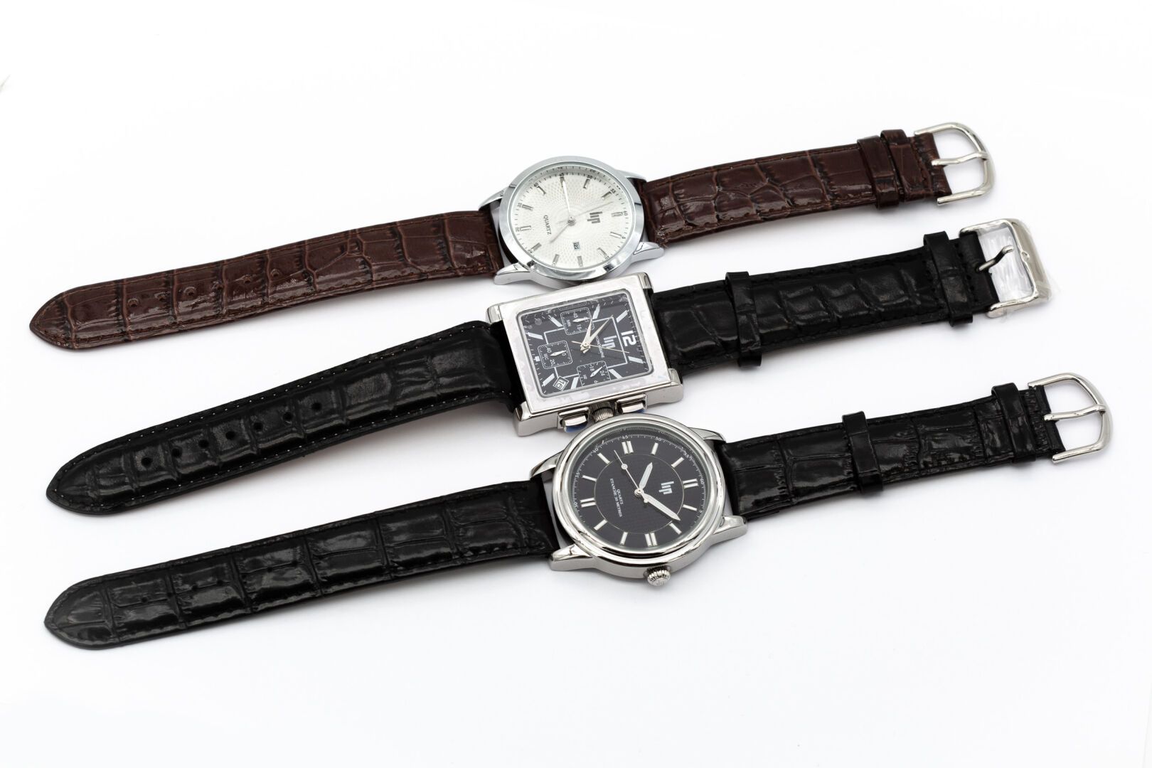 Null Lot of 3 LIP watches: LIP Classic. Men's wristwatch rectangular steel case.&hellip;
