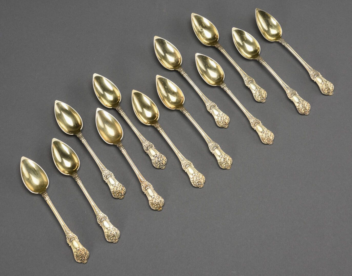 Null Twelve vermeil tea spoons with a violated spatula decorated with a medallio&hellip;