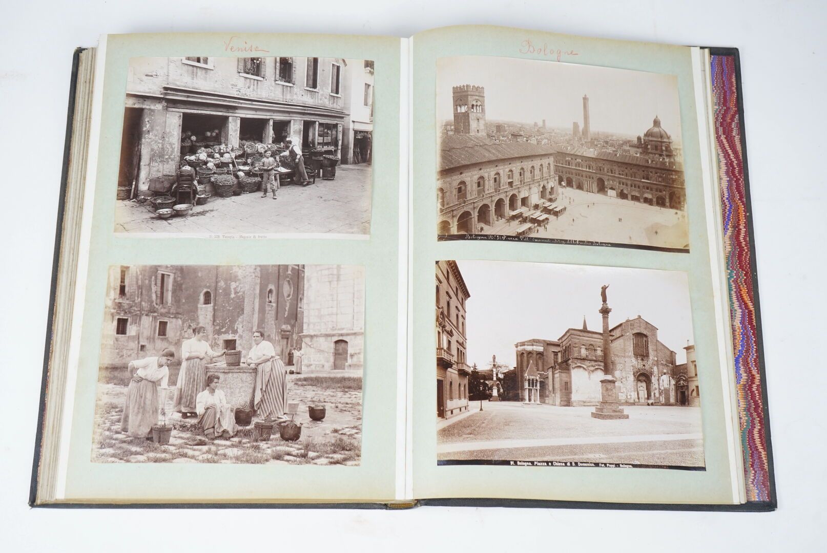 Null Important Album de photographies sur l'Italie. Circa 1885.

Album de 34,5 p&hellip;