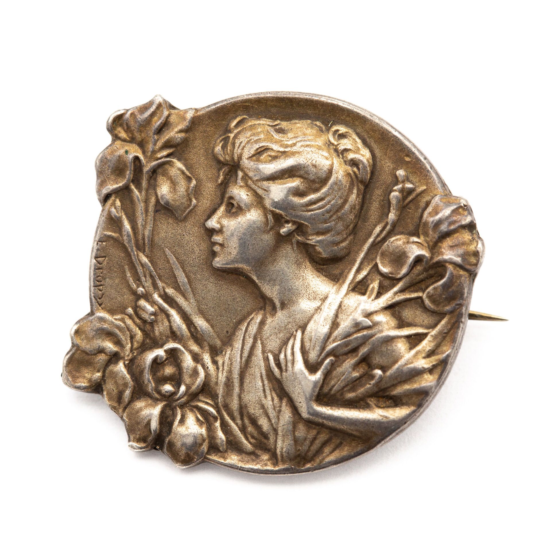 Null Broche en argent femme aux fleurs". Vers 1900."
Diamètre : 3 cm. Poids : 6,&hellip;