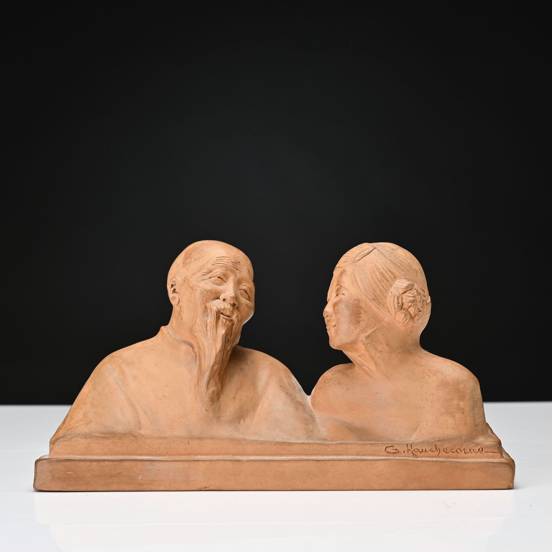 Null Gaston HAUCHECORNE (1880-1945)
Chinese couple 
Terracotta proof, signed on &hellip;