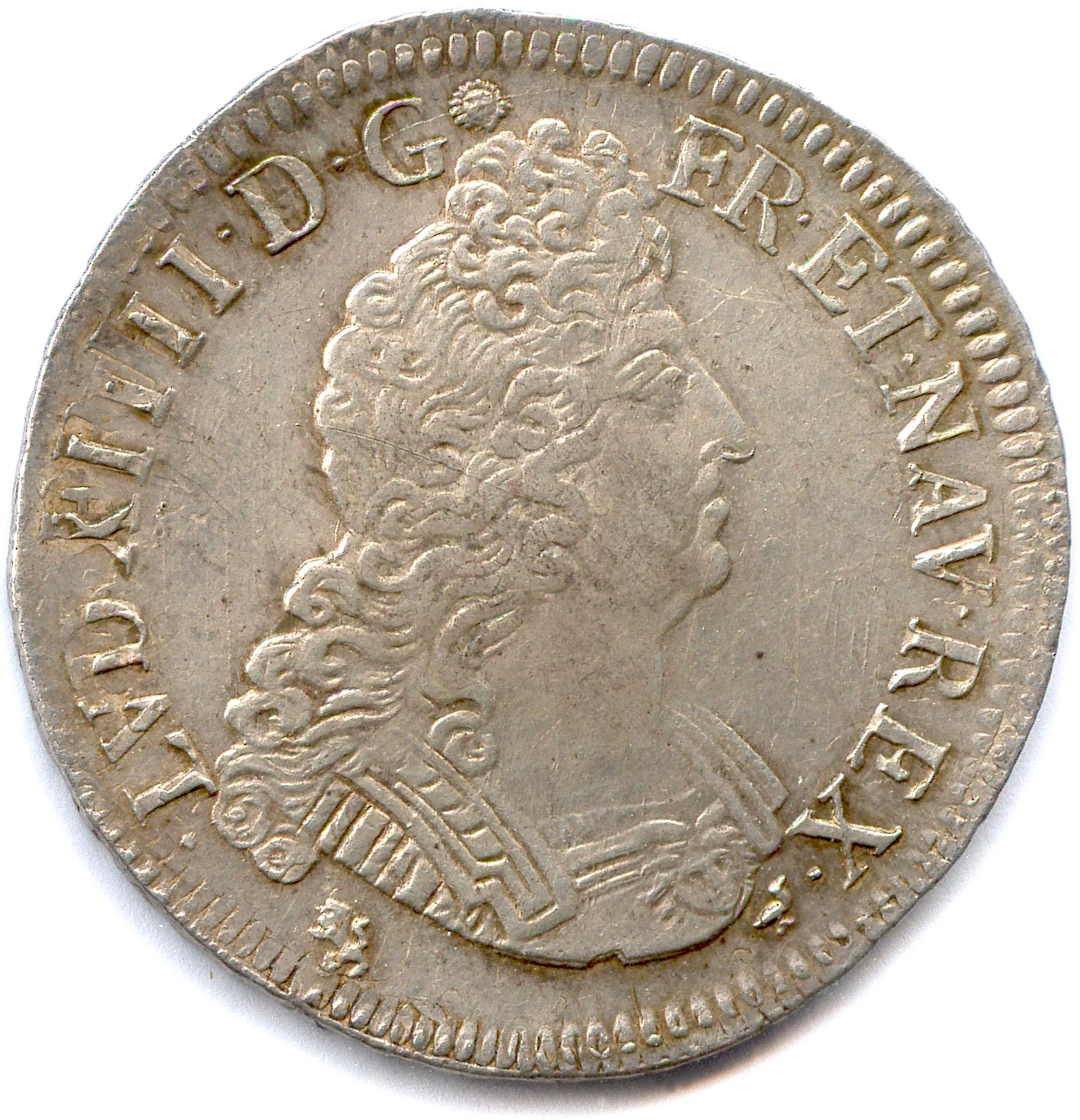 Null 路易斯十四世 1643-1715

有8个L的盾牌（第二类）1704 9=雷恩。

(26,85 g) Gad 224

改革。宽大的法兰盘。极好的。