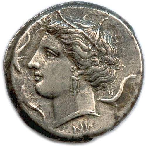 Null 
SICILY - SYRACUSE 阿加索克勒斯统治时期 317-289年





仙女Arethusa的头像，头顶上有芦苇，并有珠宝装饰。在下面&hellip;