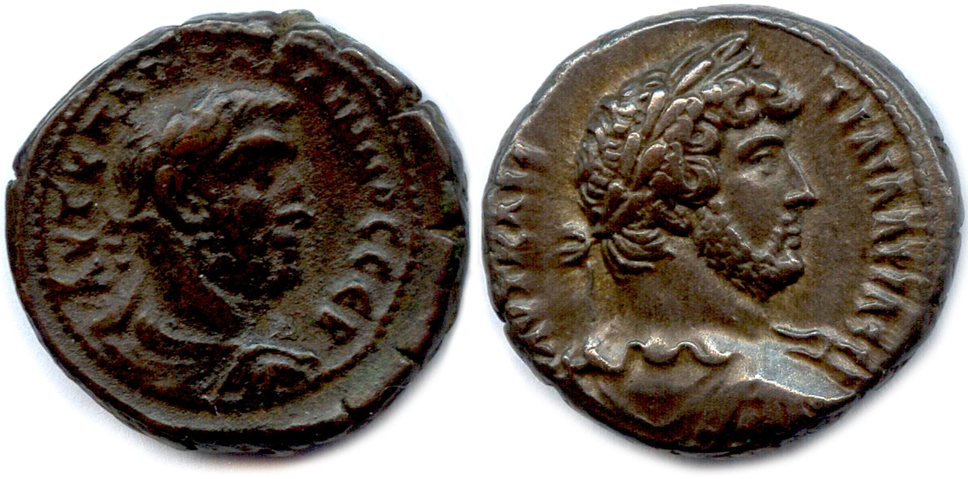 Null Dos monedas coloniales romanas 

Sabina y Adriano, Gallien. 

T.B. Muy bien&hellip;