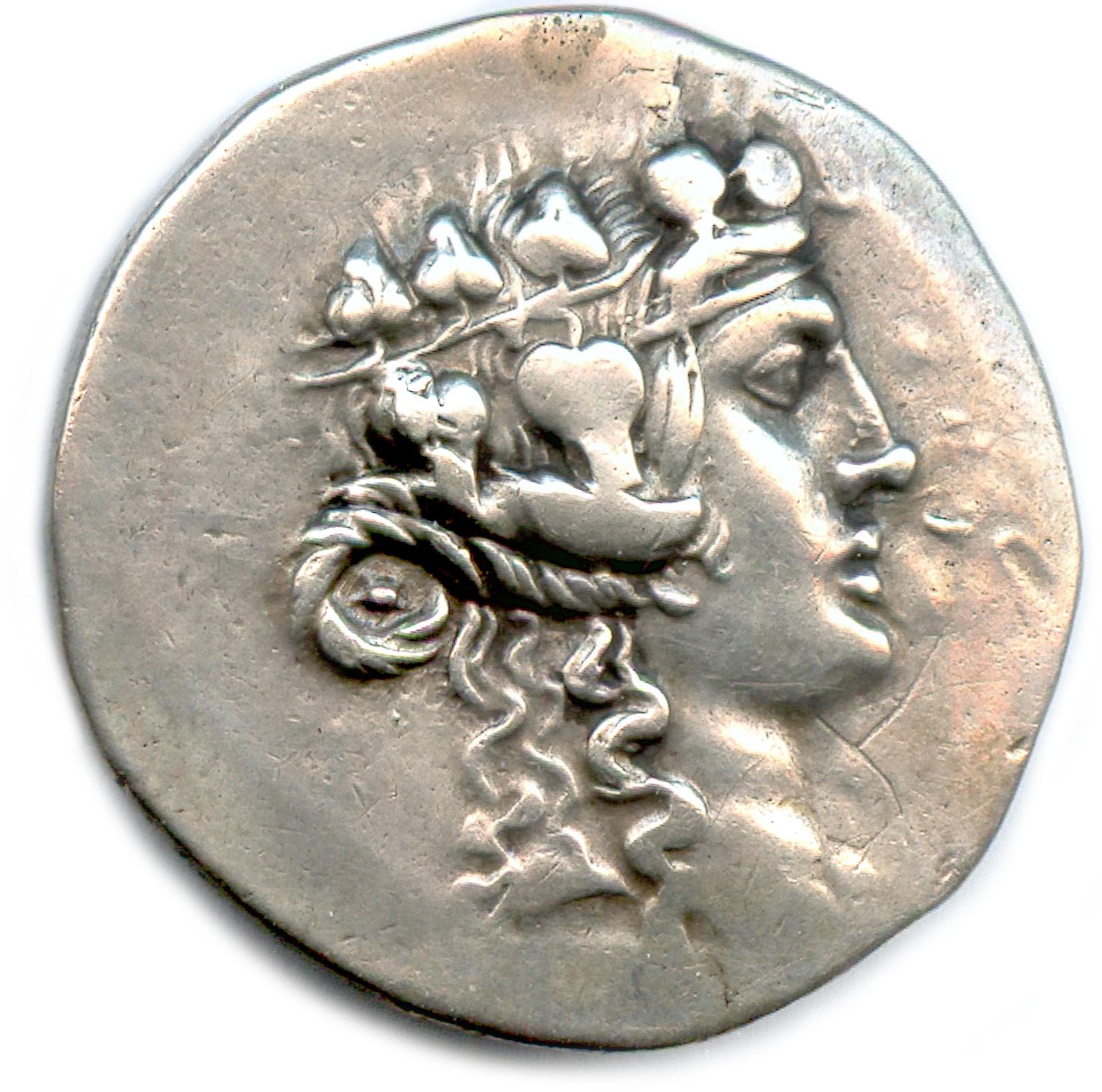 Null TRACIA - MARONEA 189-49

Cabeza juvenil de Dionisio a la derecha coronada c&hellip;