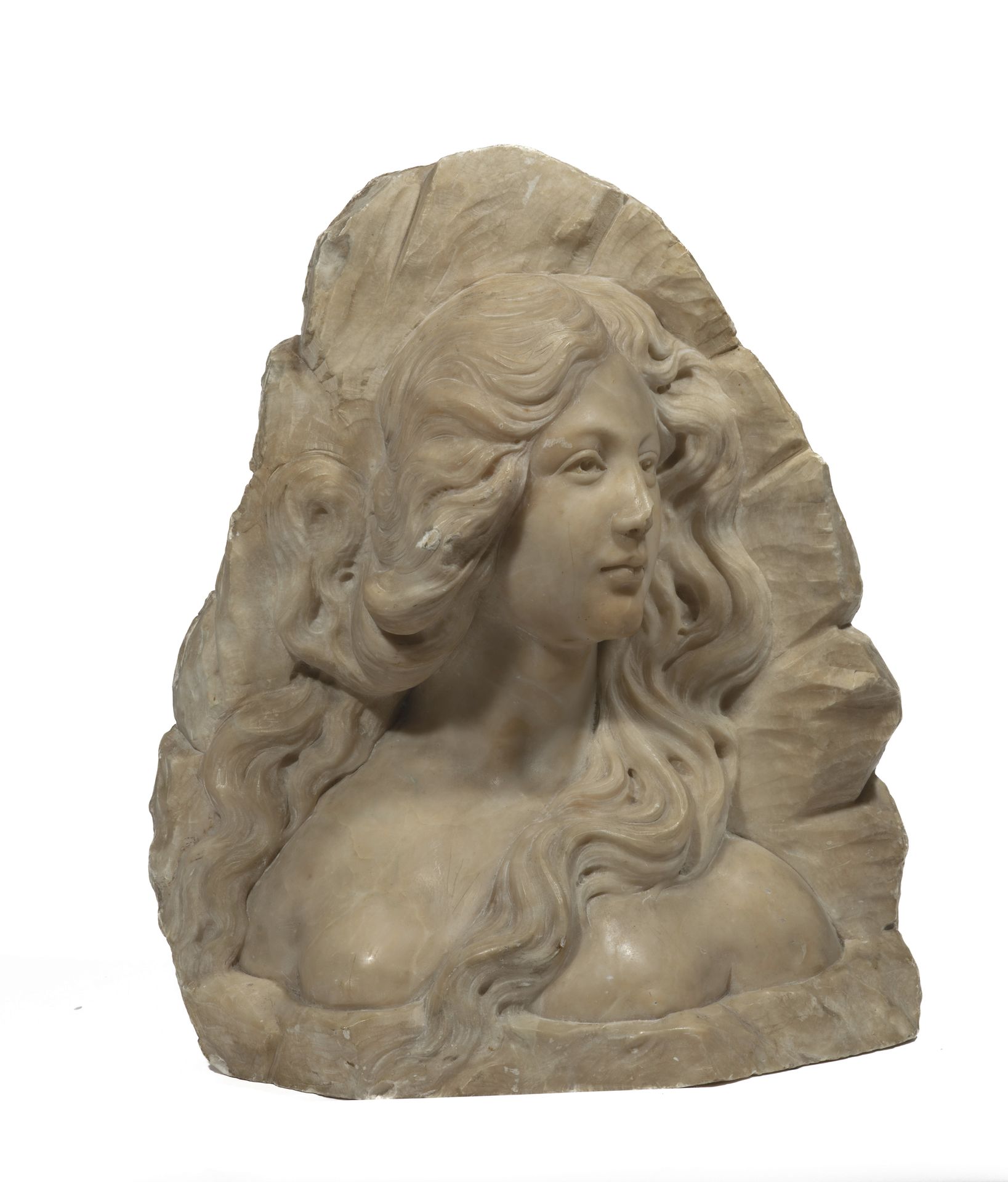 Null Sculpture in alabaster representing a woman in bust.
Small visible accident&hellip;