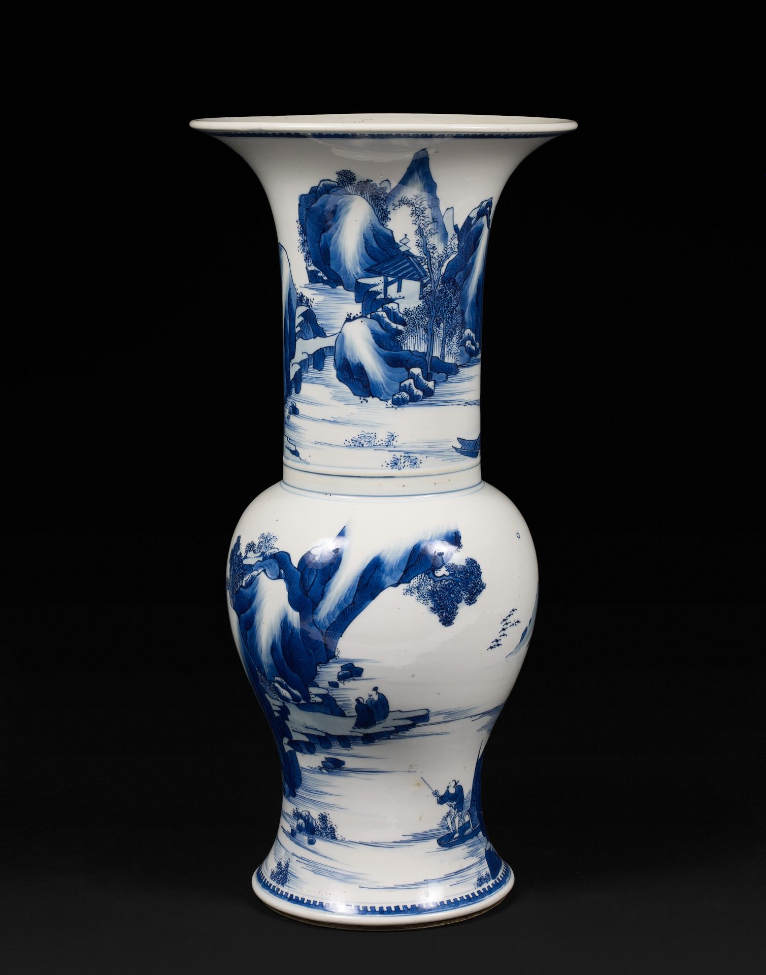 Null CHINE - Epoque KANGXI (1662 - 1722)
Vase de forme dite queue de phénix en p&hellip;