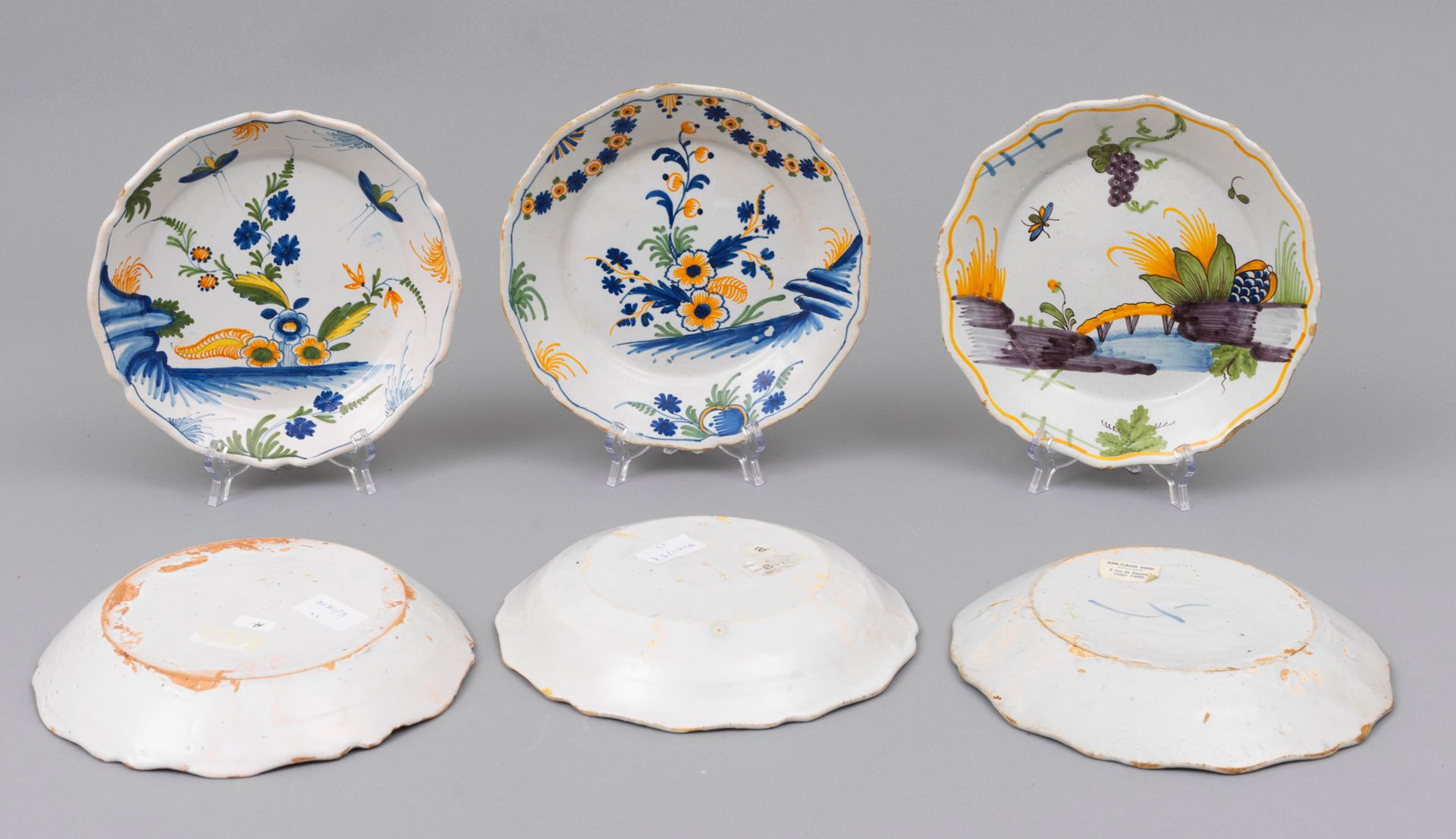 Faience Nevers 
Nevers 

Six plates in earthenware has edges contournés with dp &hellip;