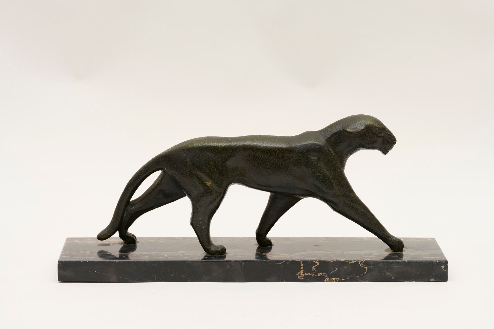 MICHEL DECOUX Michel DECOUX (1837-1924) - Schreitender Panther - Signierte Bronz&hellip;