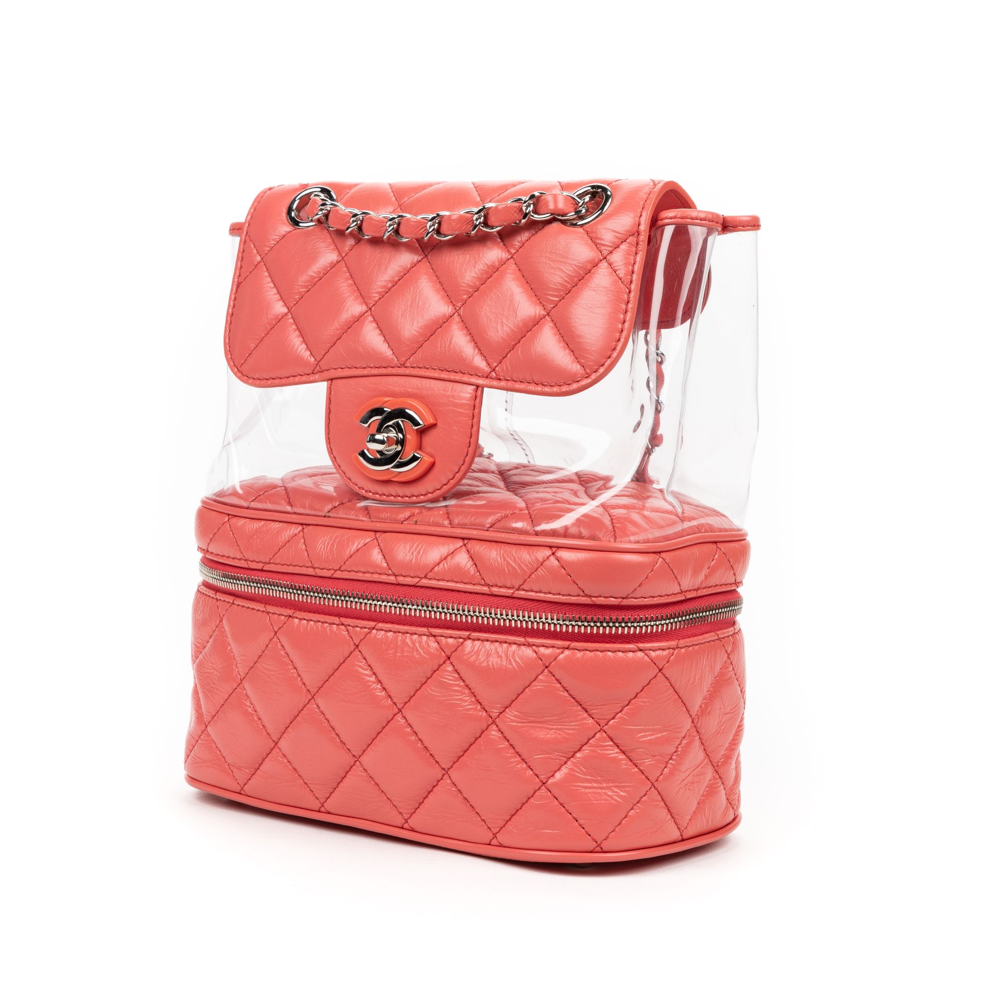 Chanel CHANEL巴黎 粉红色绗缝皮革和透明塑料的小背包 - 钯金金属首饰 - 包的底部有一个拉链隔层 - 真品标签 - 约在2018年 - 状况非常好&hellip;