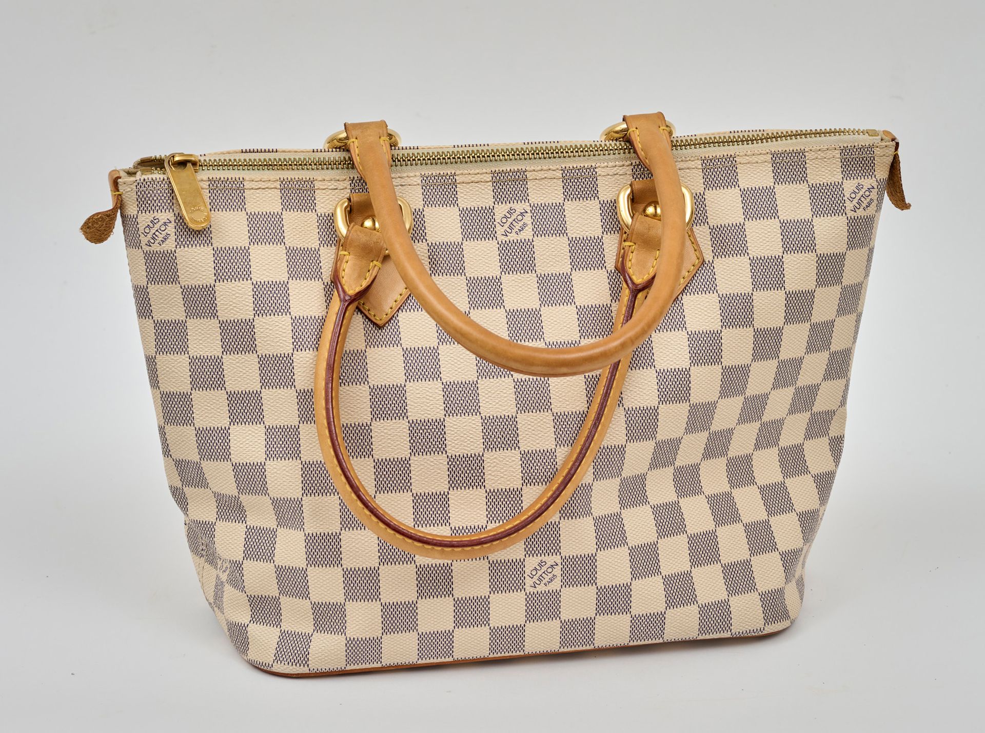 Louis Vuitton LOUIS VUITTON shopping bag Saleya in azure checkerboard canvas and&hellip;