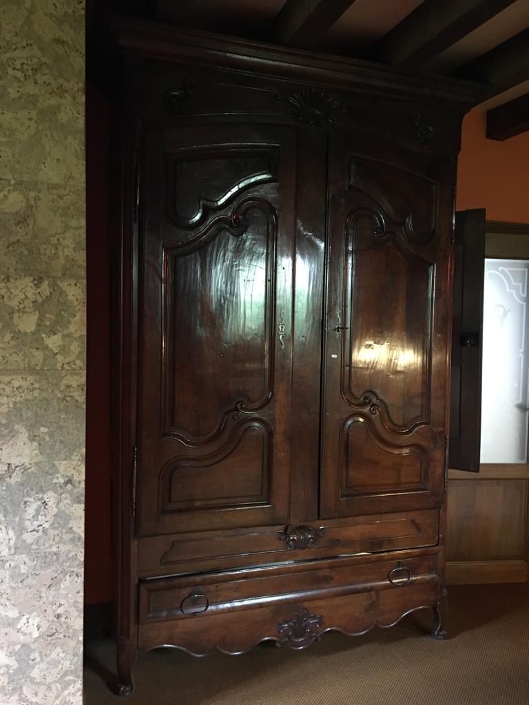 Armoire avec ratelier en noyer, fin XVIII ème début XIX ème, 260x160x55 cm (rest&hellip;