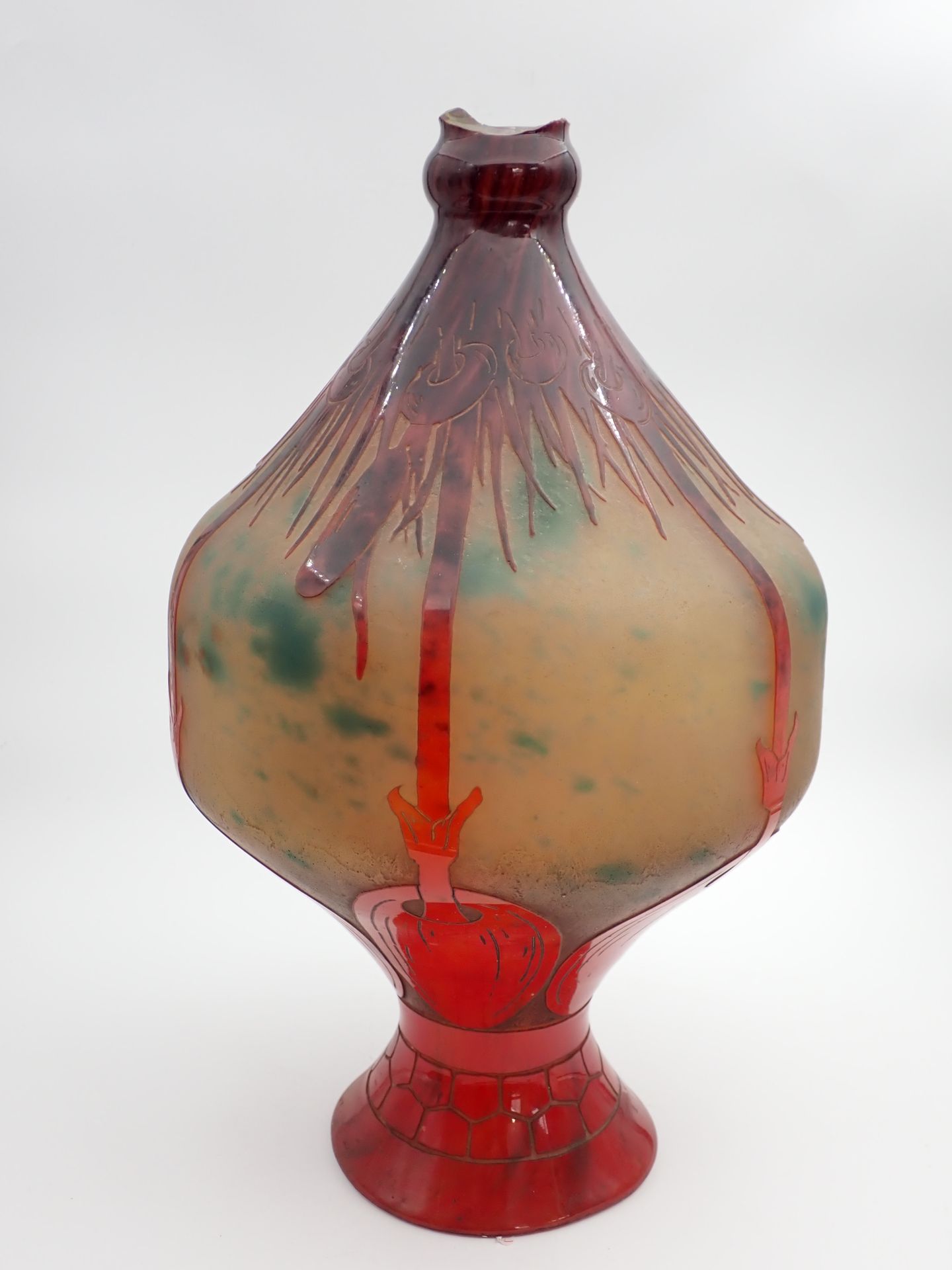 Null LE VERRE Vaso in vetro francese decorato con funghi, H 36 cm (manca il pied&hellip;