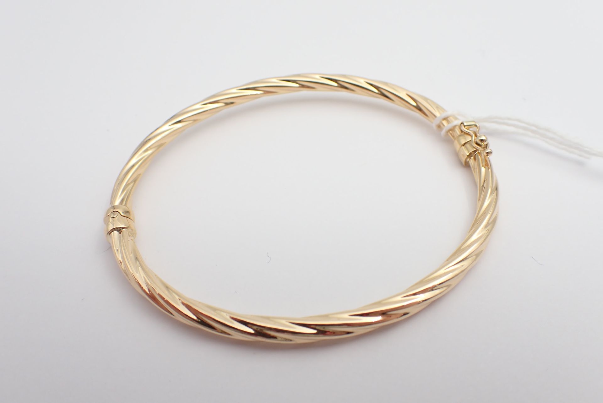 Null Bracelet in gold, weight 6.4 gr, width 6 cm