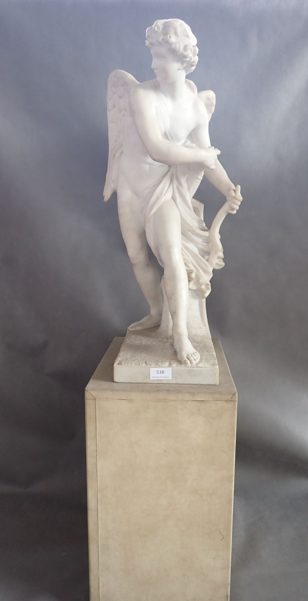 Null BOIZOT d'après Cupidon sculpture en marbre, H 62,5 cm